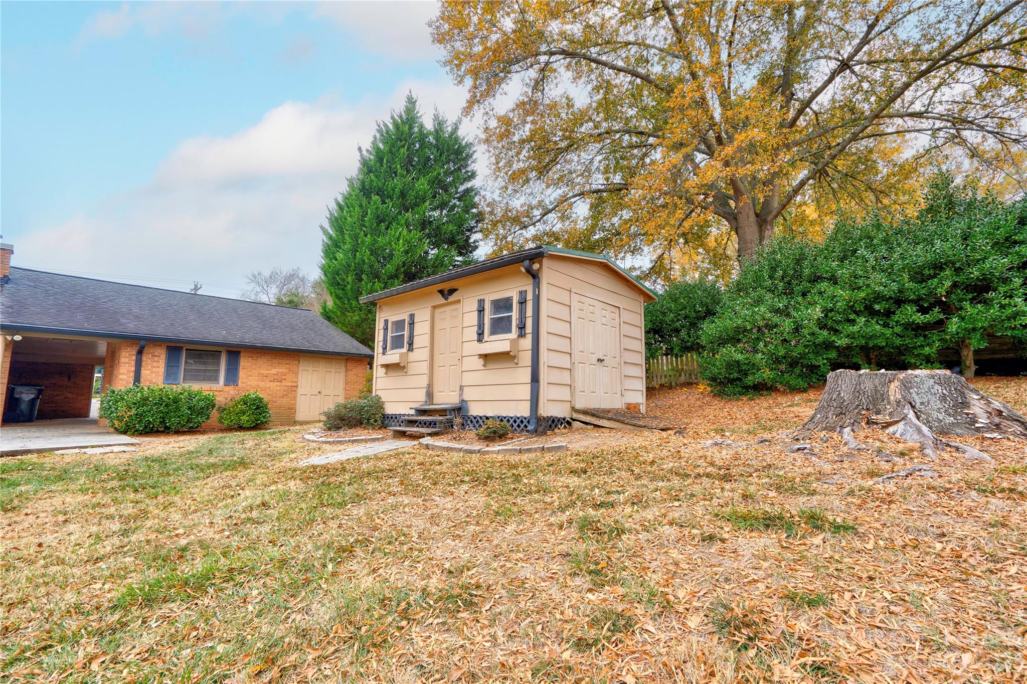 Country Club - Residential