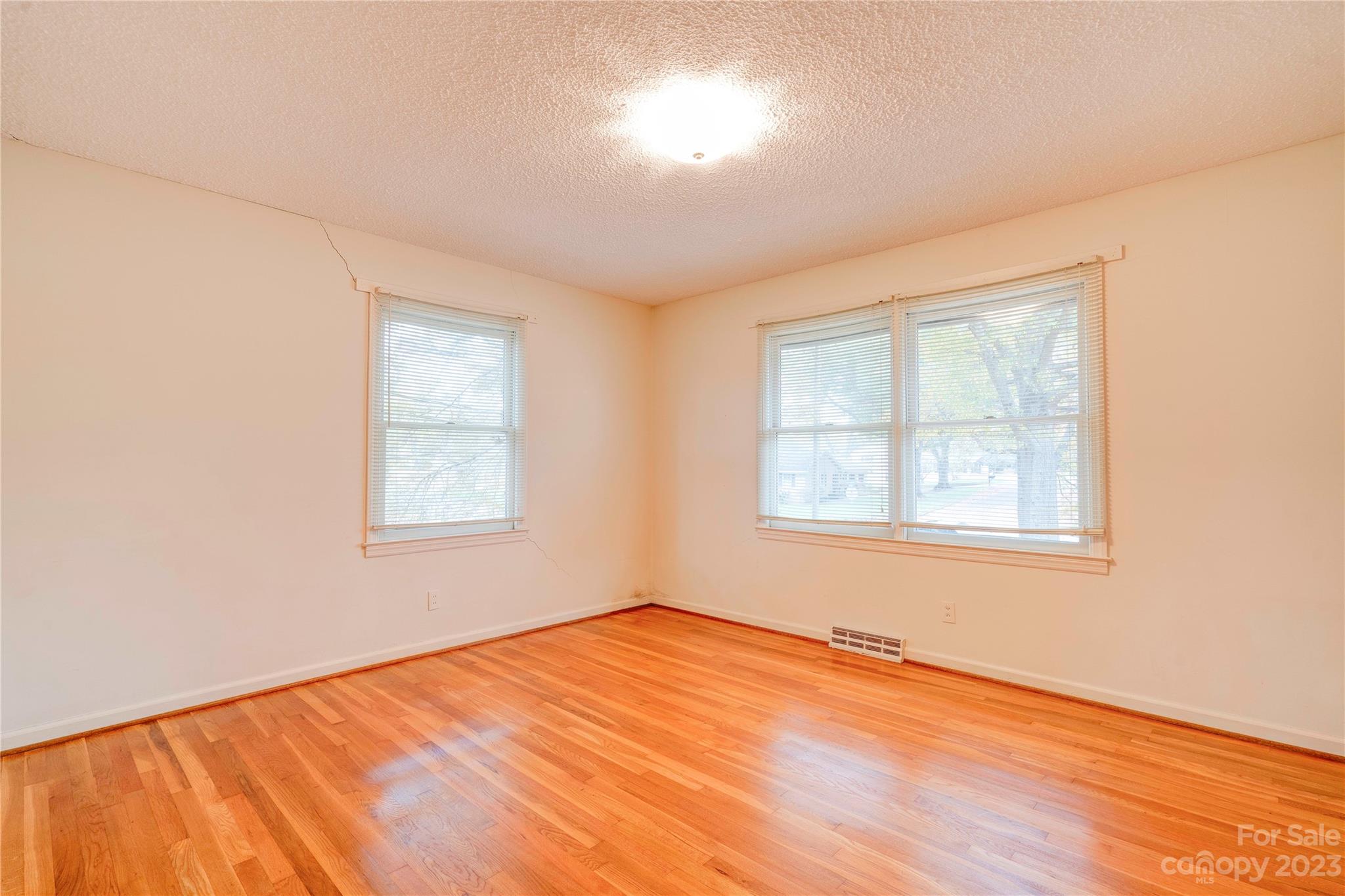 Country Club - Residential