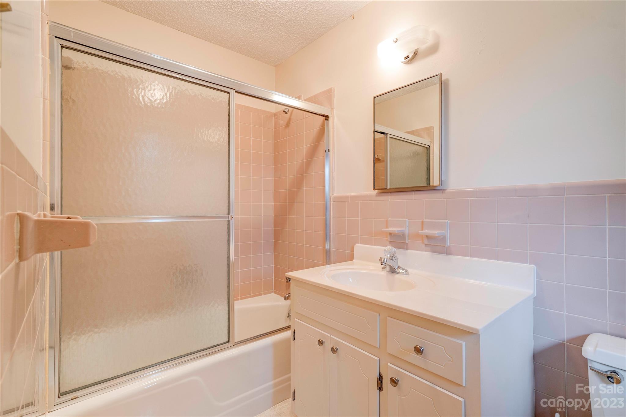 Country Club - Residential