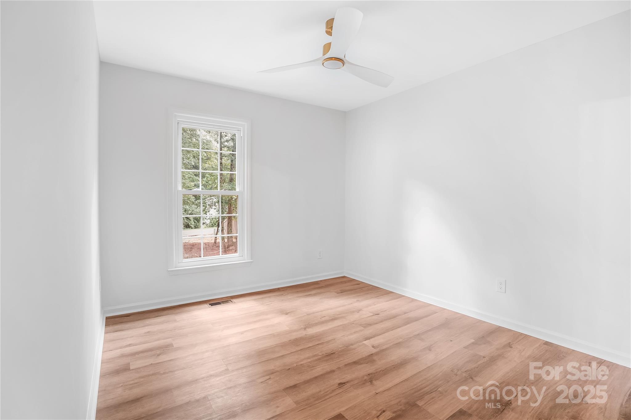 Lewis Forest - Residential