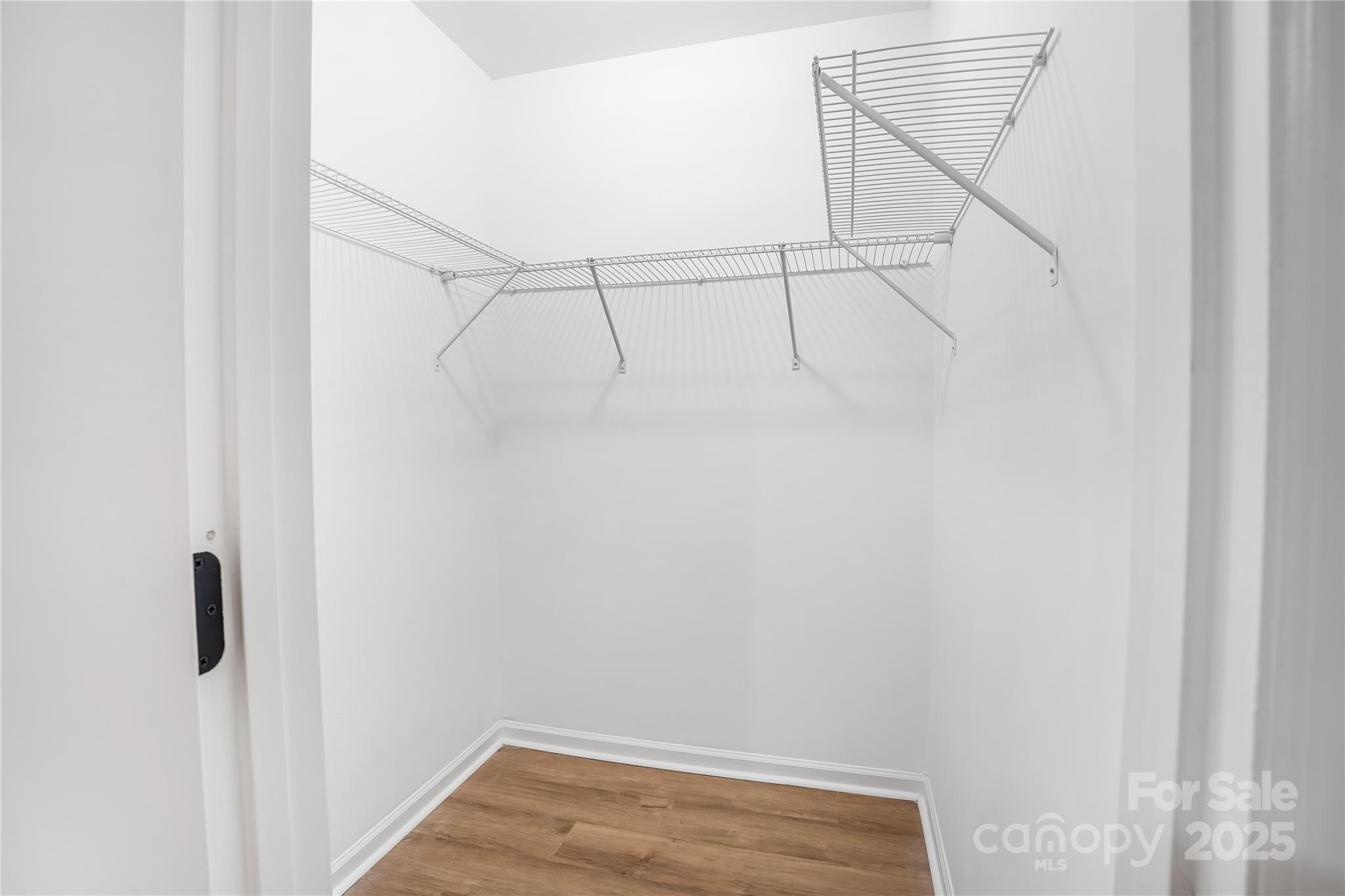 Lewis Forest - Residential