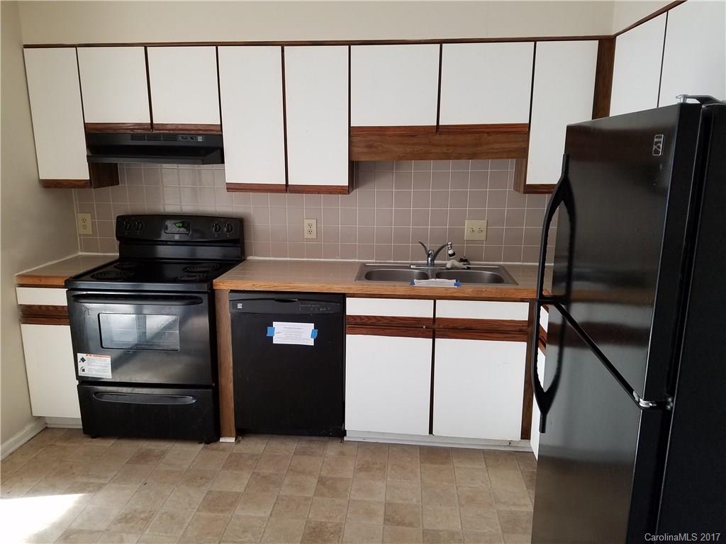 Kanuga Place Condos - Residential