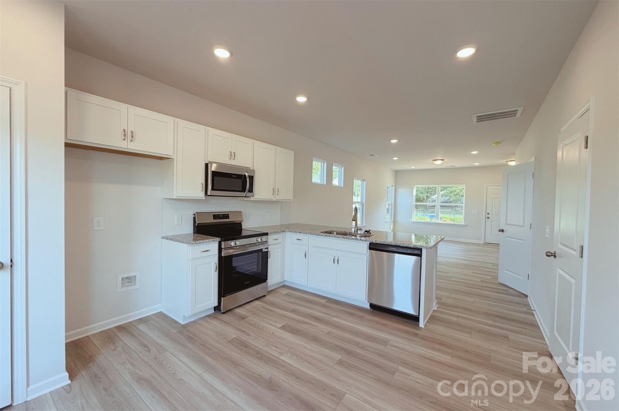 6011 Old Plank Road 28
