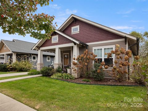 Photo of 32 Bungalow Way, Brevard, NC 28712 (MLS # 4330127)