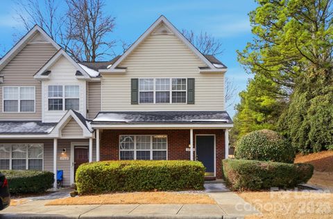 Photo of 1760 Forest Side Lane, Charlotte, NC 28213 (MLS # 4342180)