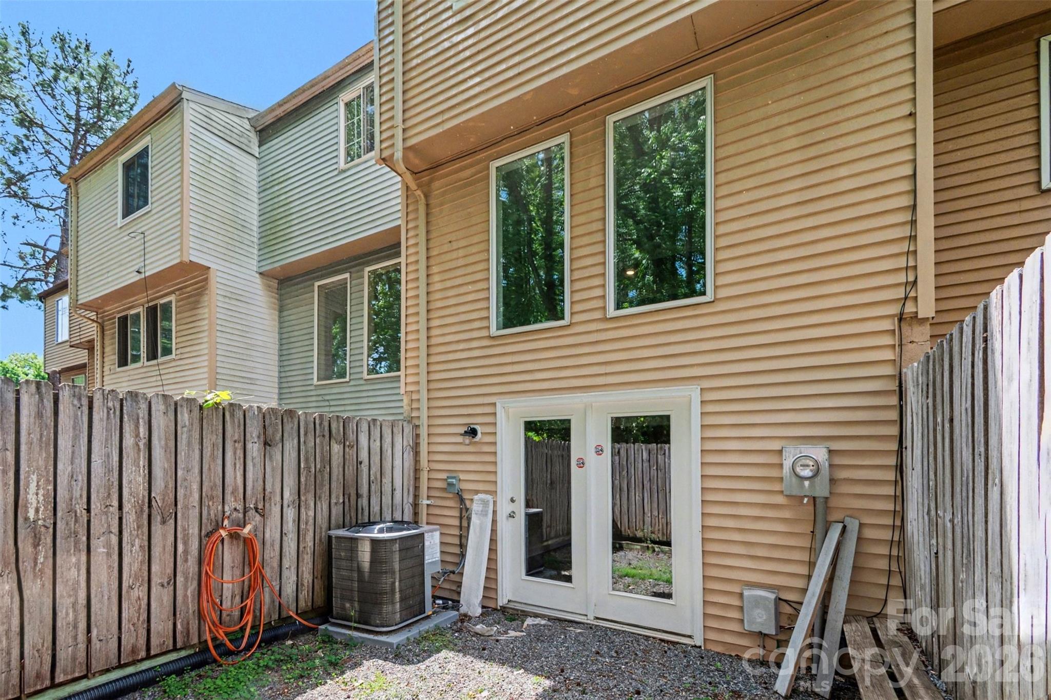 Holly Grove - Residential