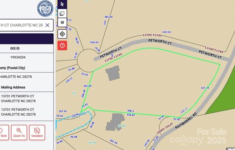 13701 Petworth Court Charlotte NC 28278