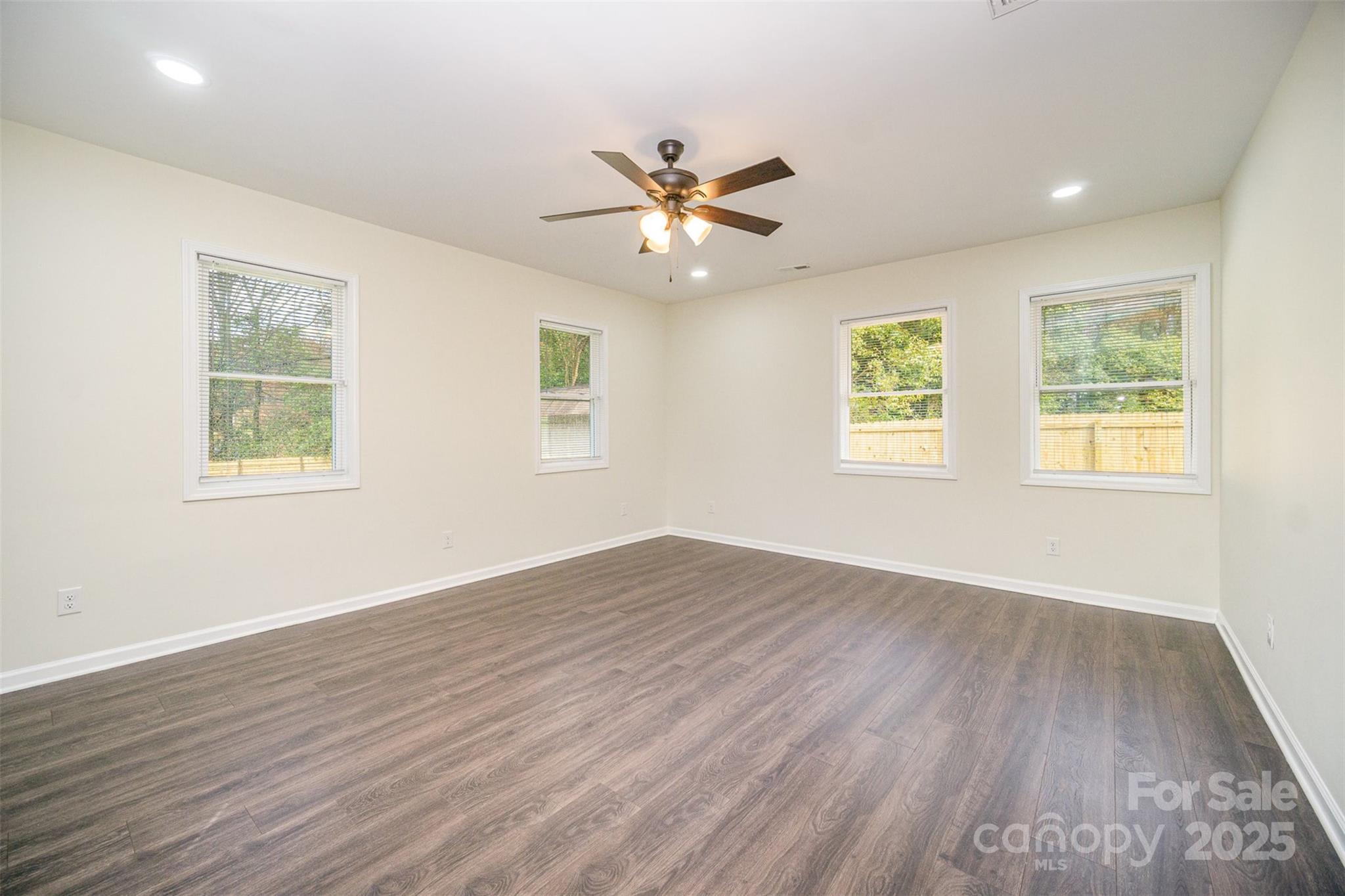 Sharonbrook - Residential