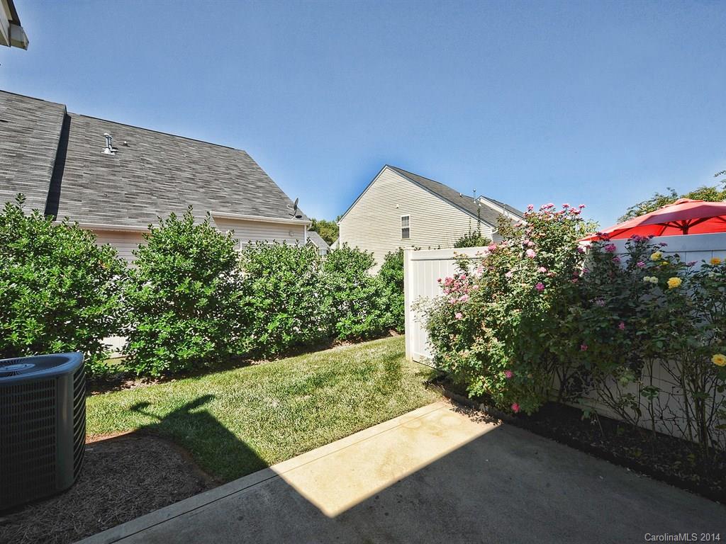 Fairway Townhouses - Residential