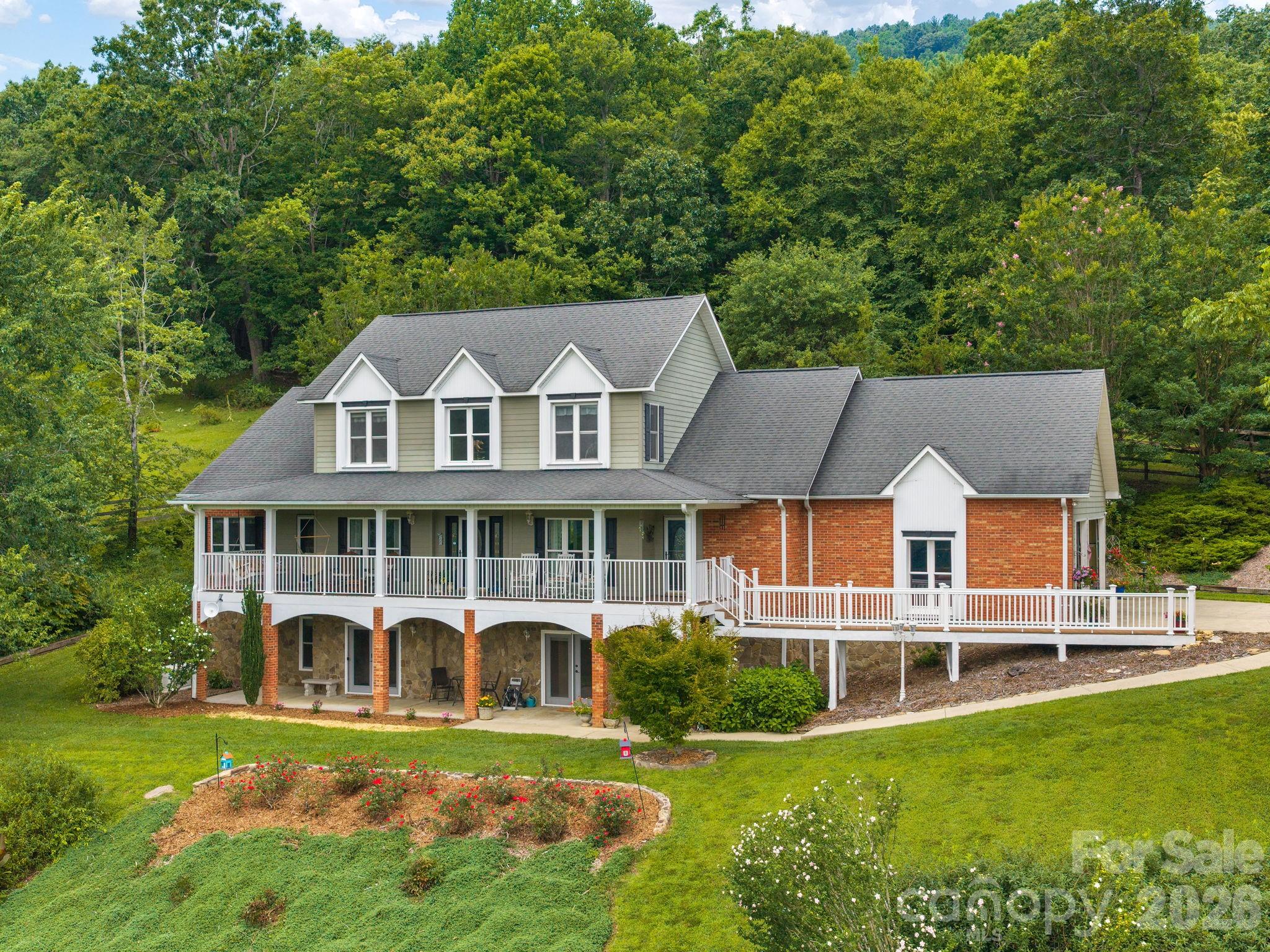 24 Nesbitts Olde Farm Road