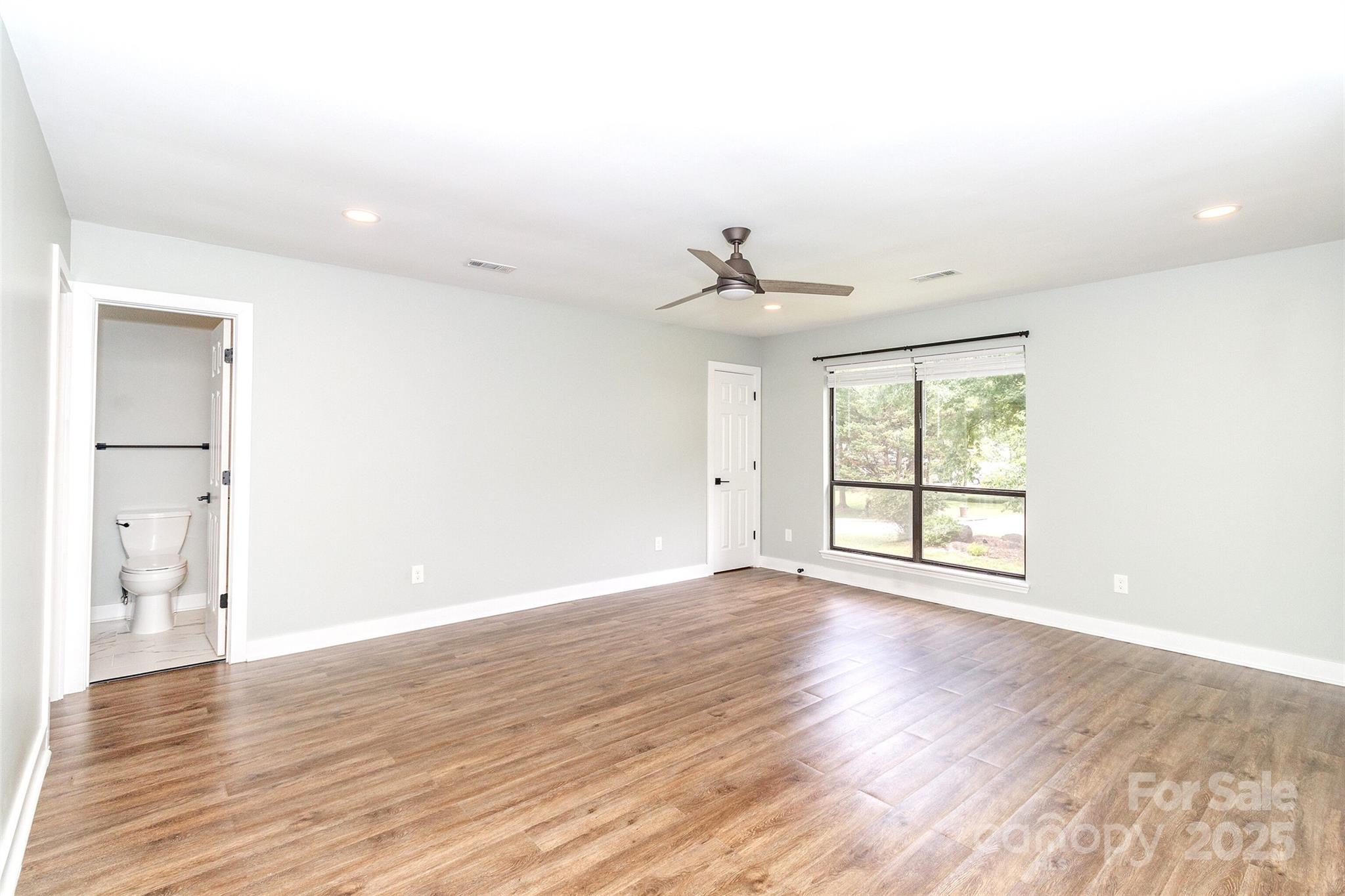 Cedar Wood - Residential