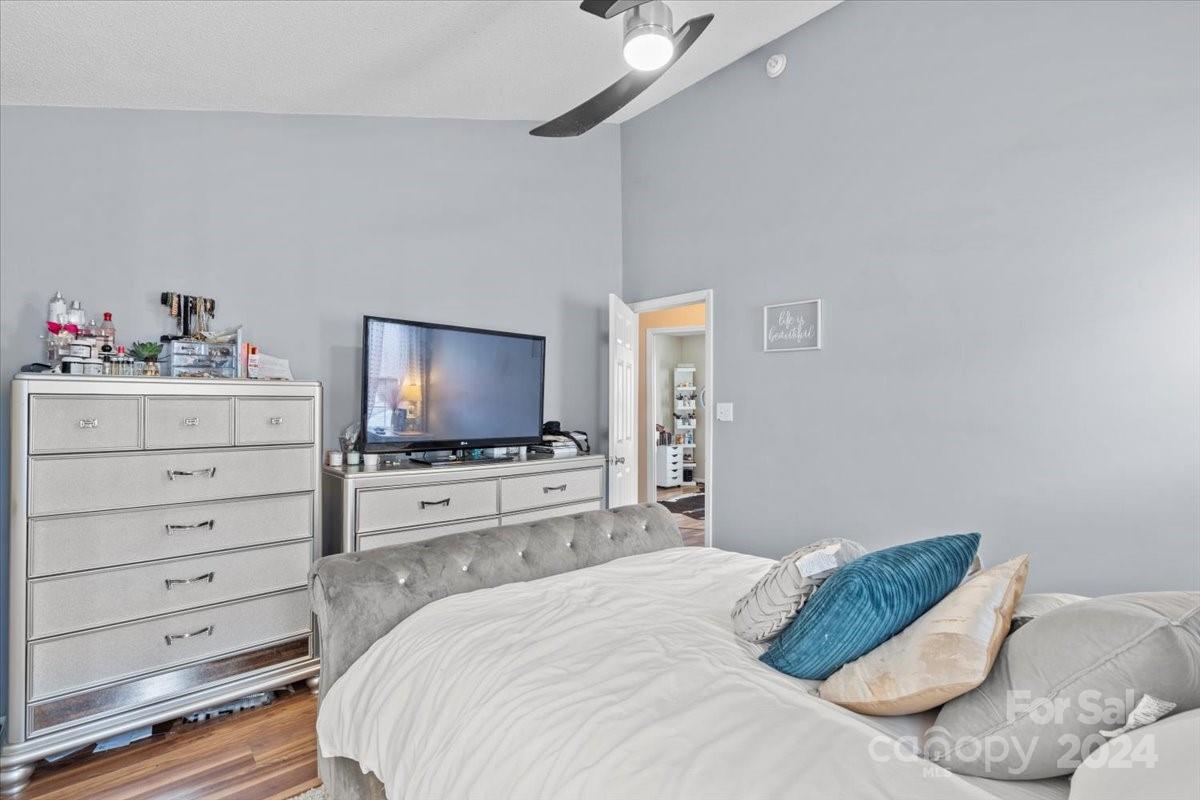 Summit Hills - Residential