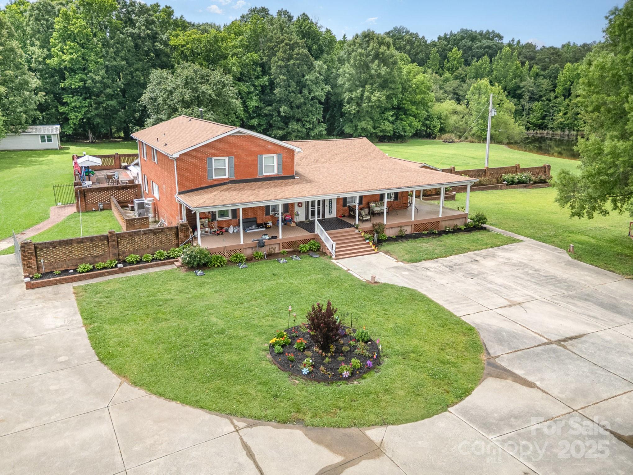 907 Sikes Mill Road