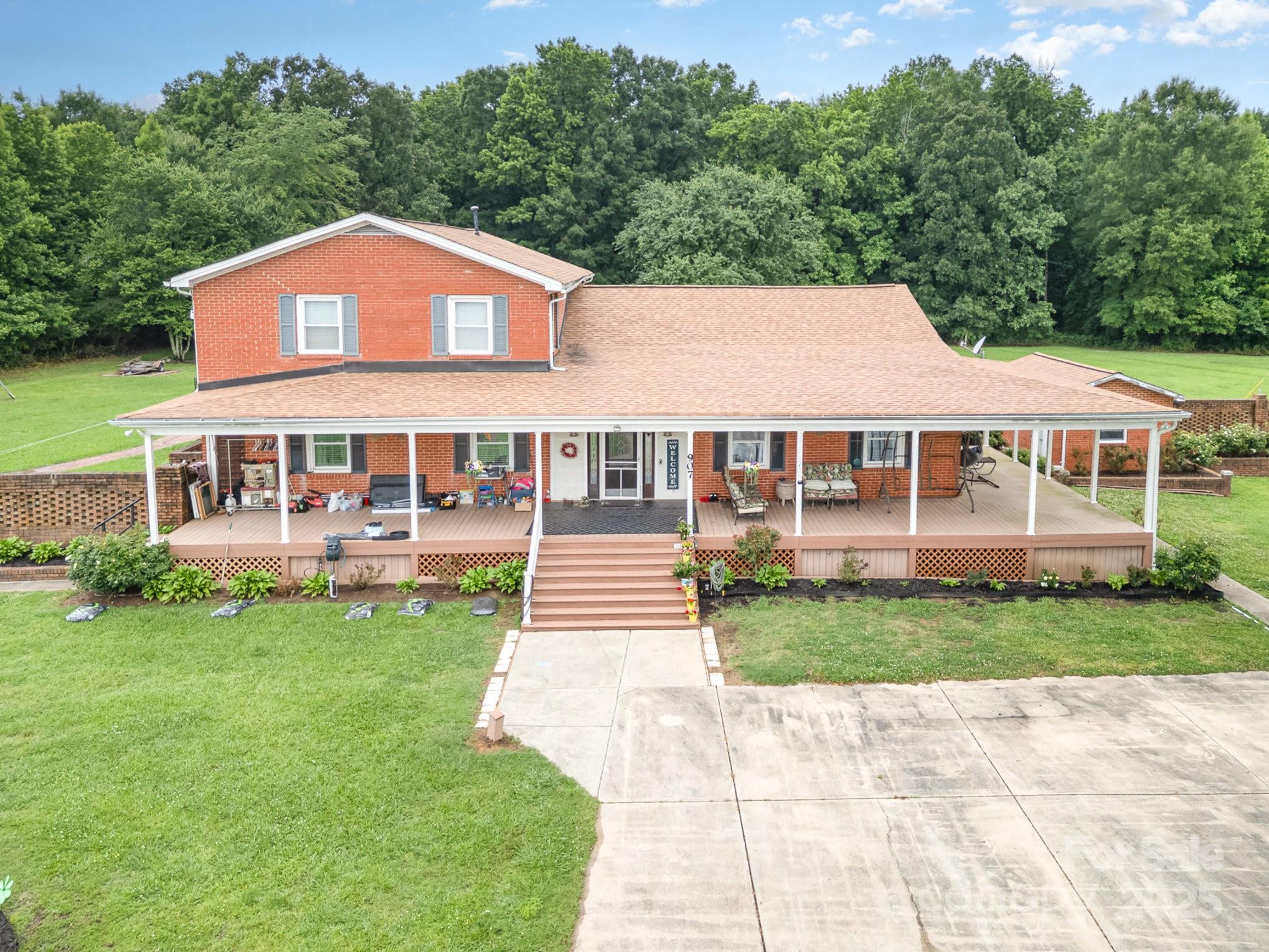 907 Sikes Mill Road