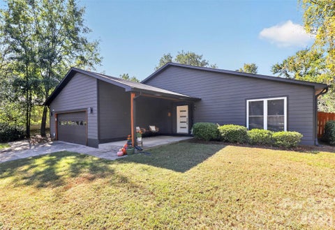 Photo of 3851 Sweetgrass Lane, Charlotte, NC 28226 (MLS # 4434191)