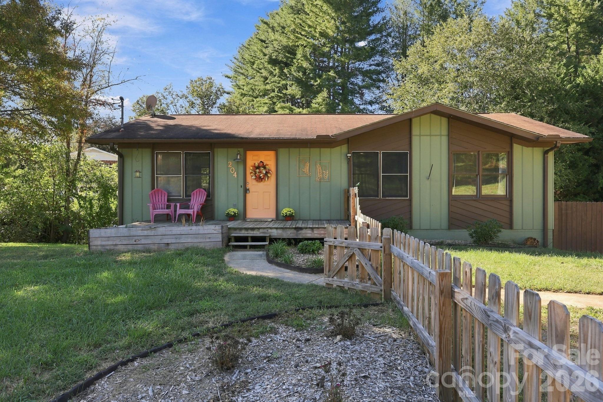 204 Oakdale Road