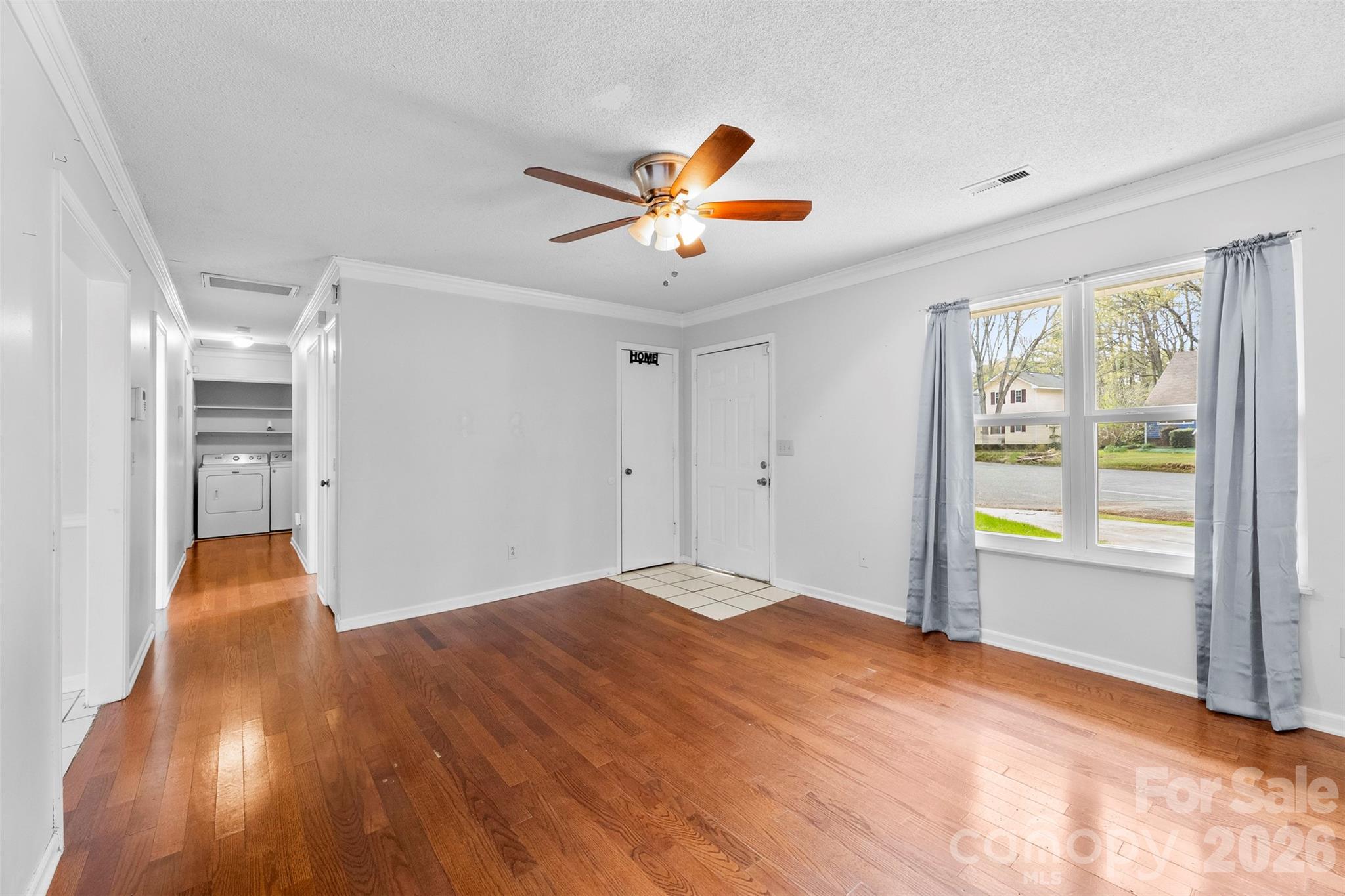 Four Seasons - Residential