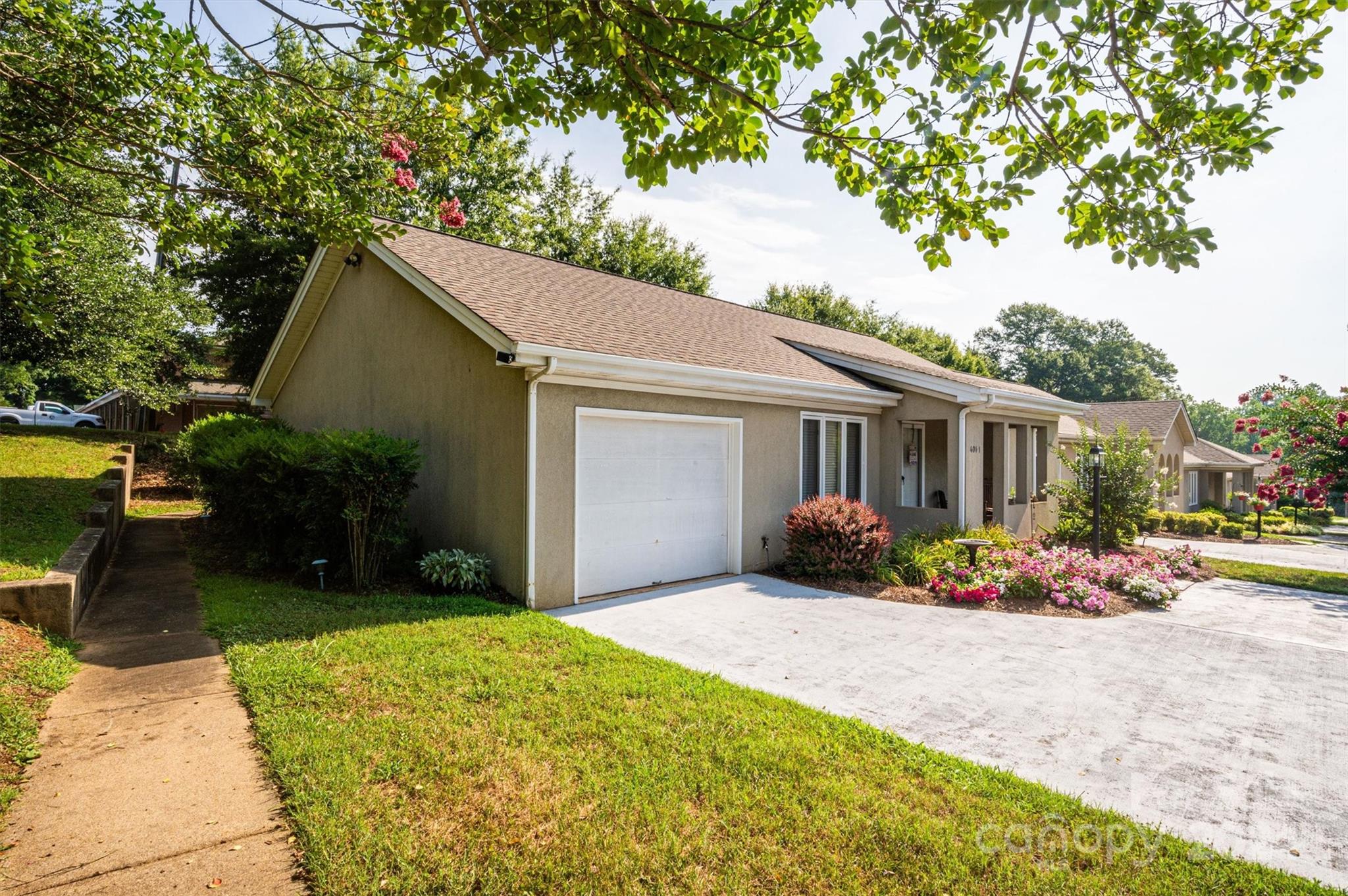 Patton Oaks - Residential