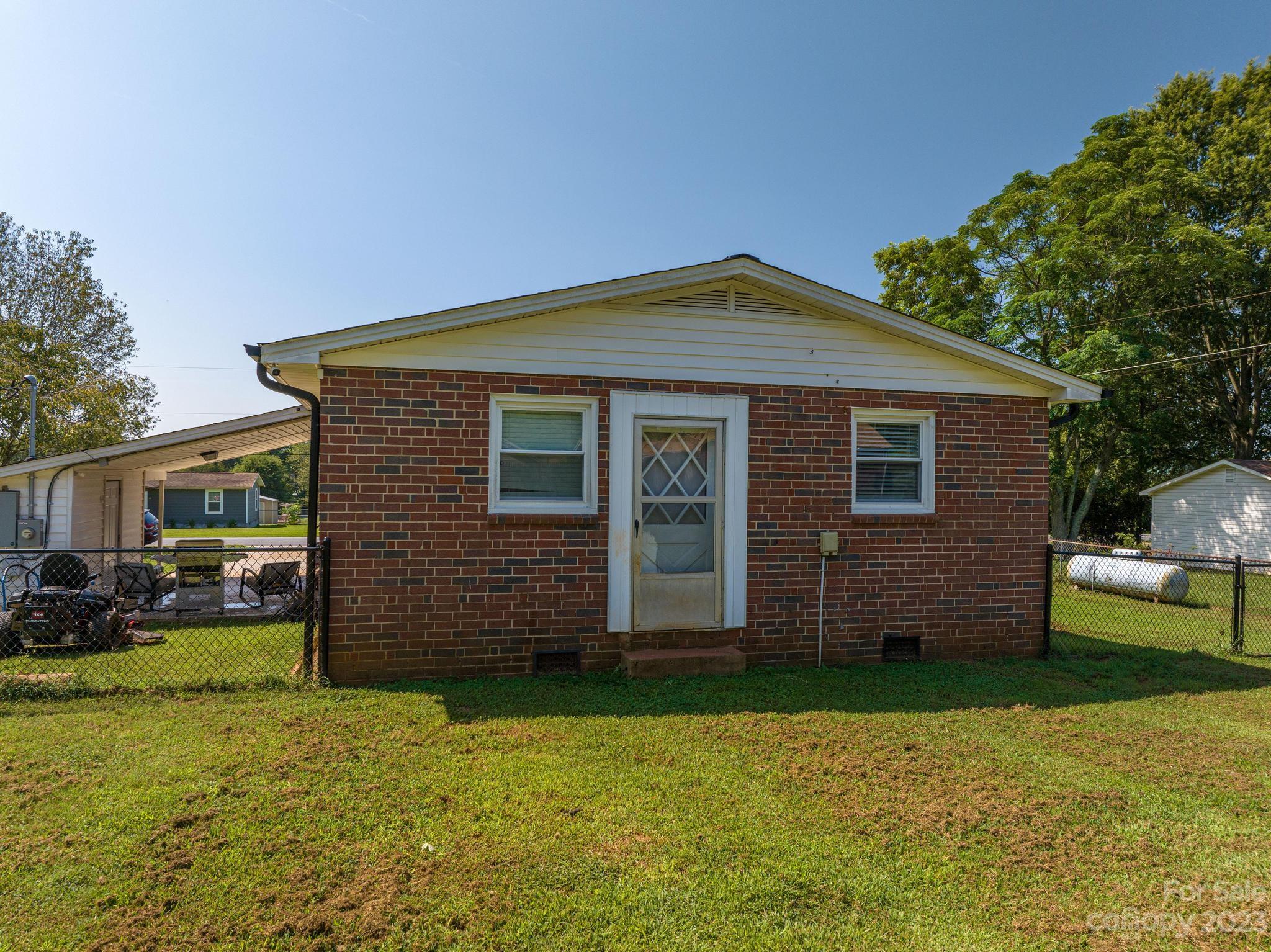 Lincoln Park - Residential