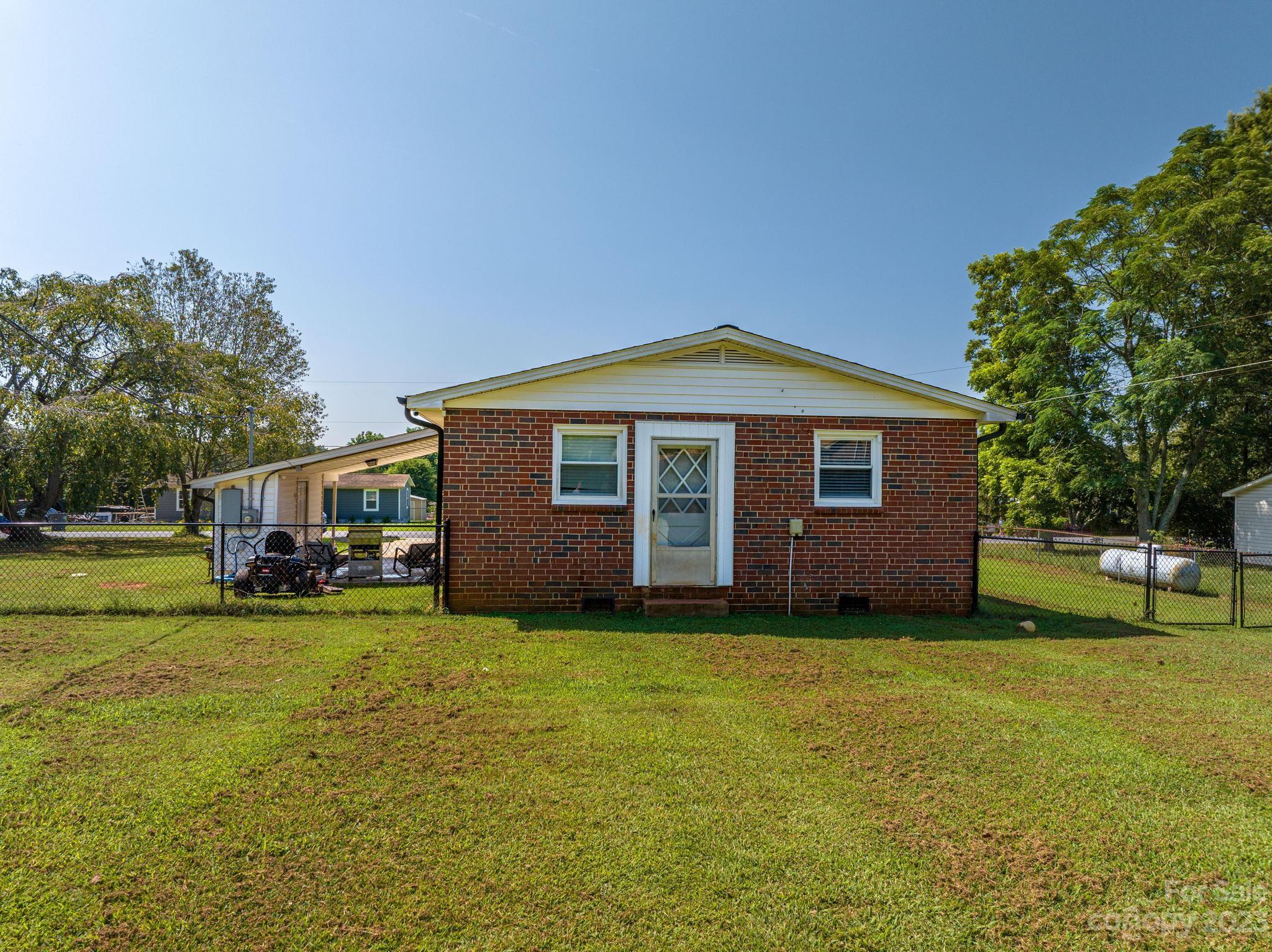 Lincoln Park - Residential
