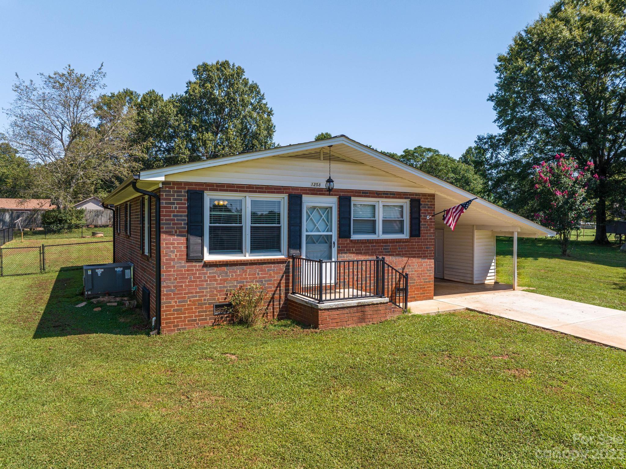 Lincoln Park - Residential