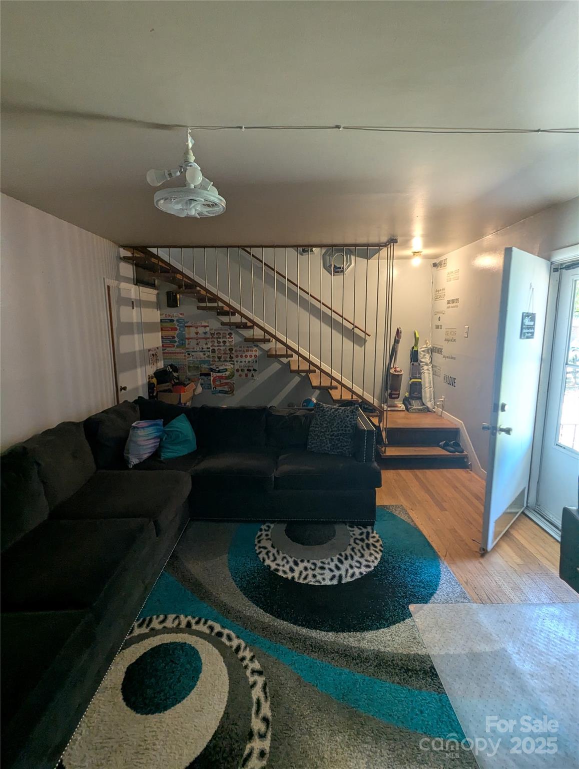 501 & 503 Blendwood Drive