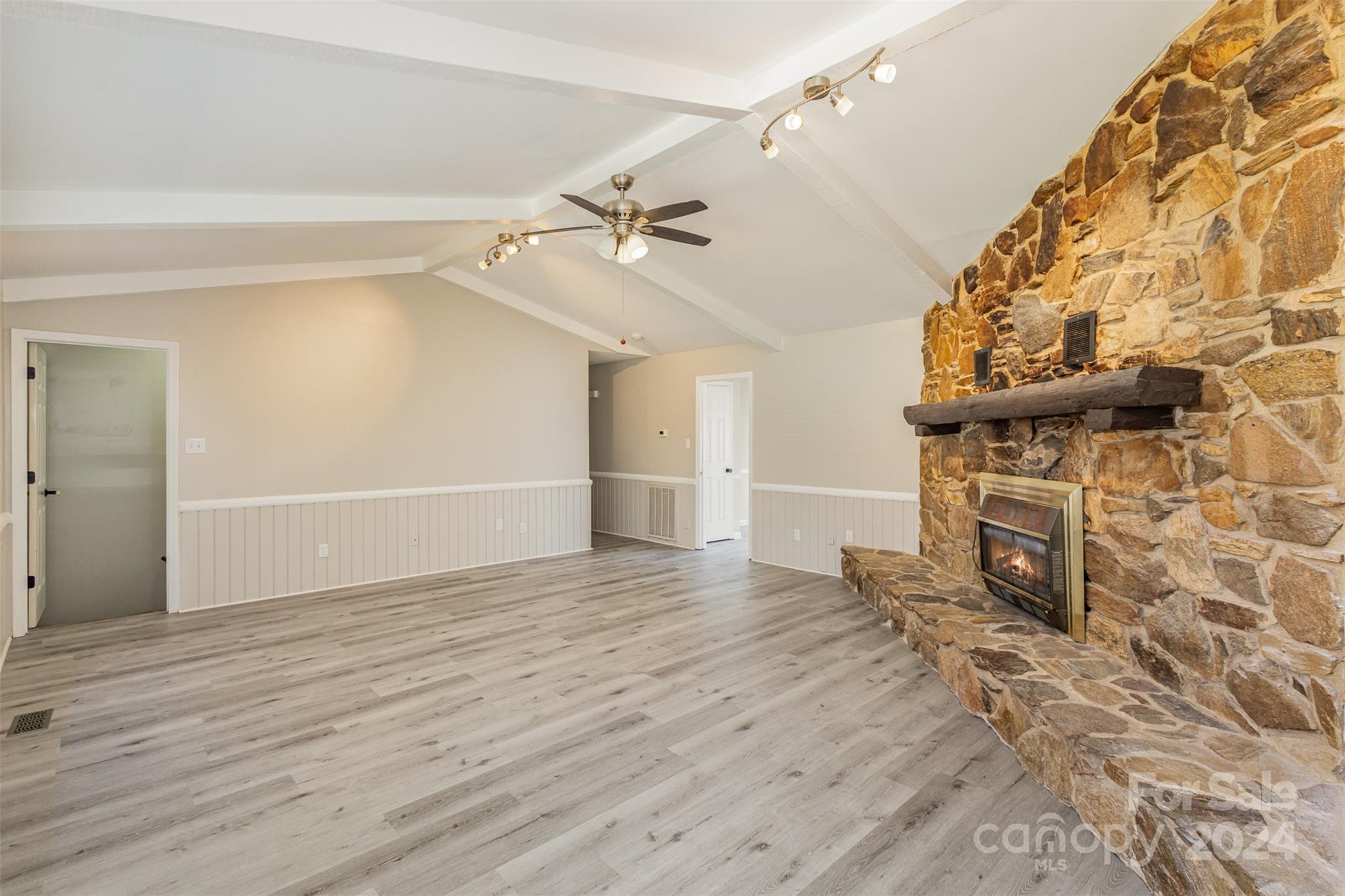 Olde Williamsburg - Residential