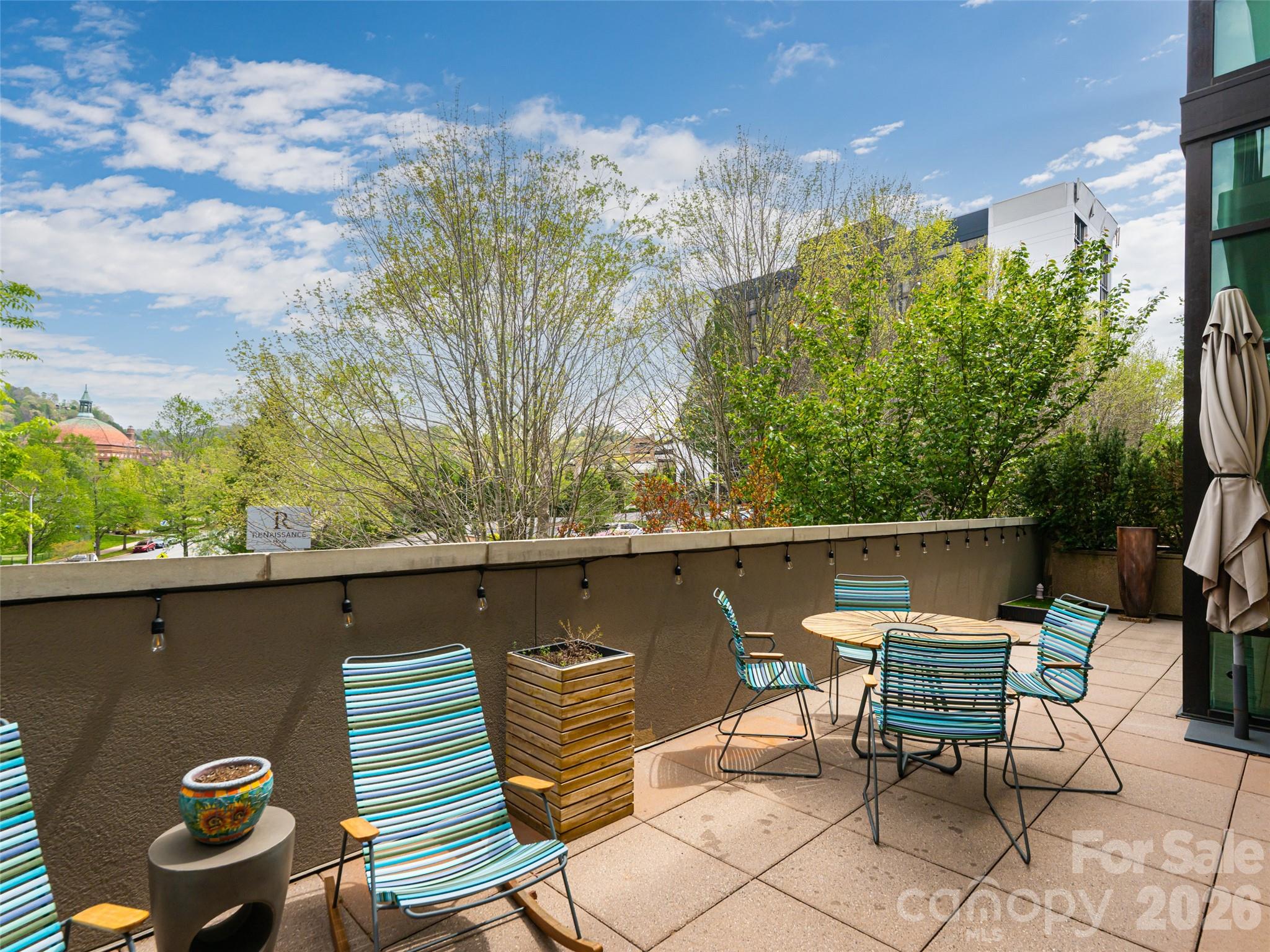 60 North Market - Residential