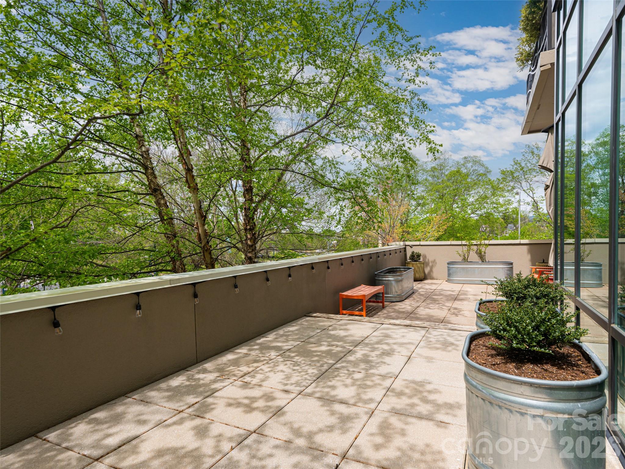 60 North Market - Residential