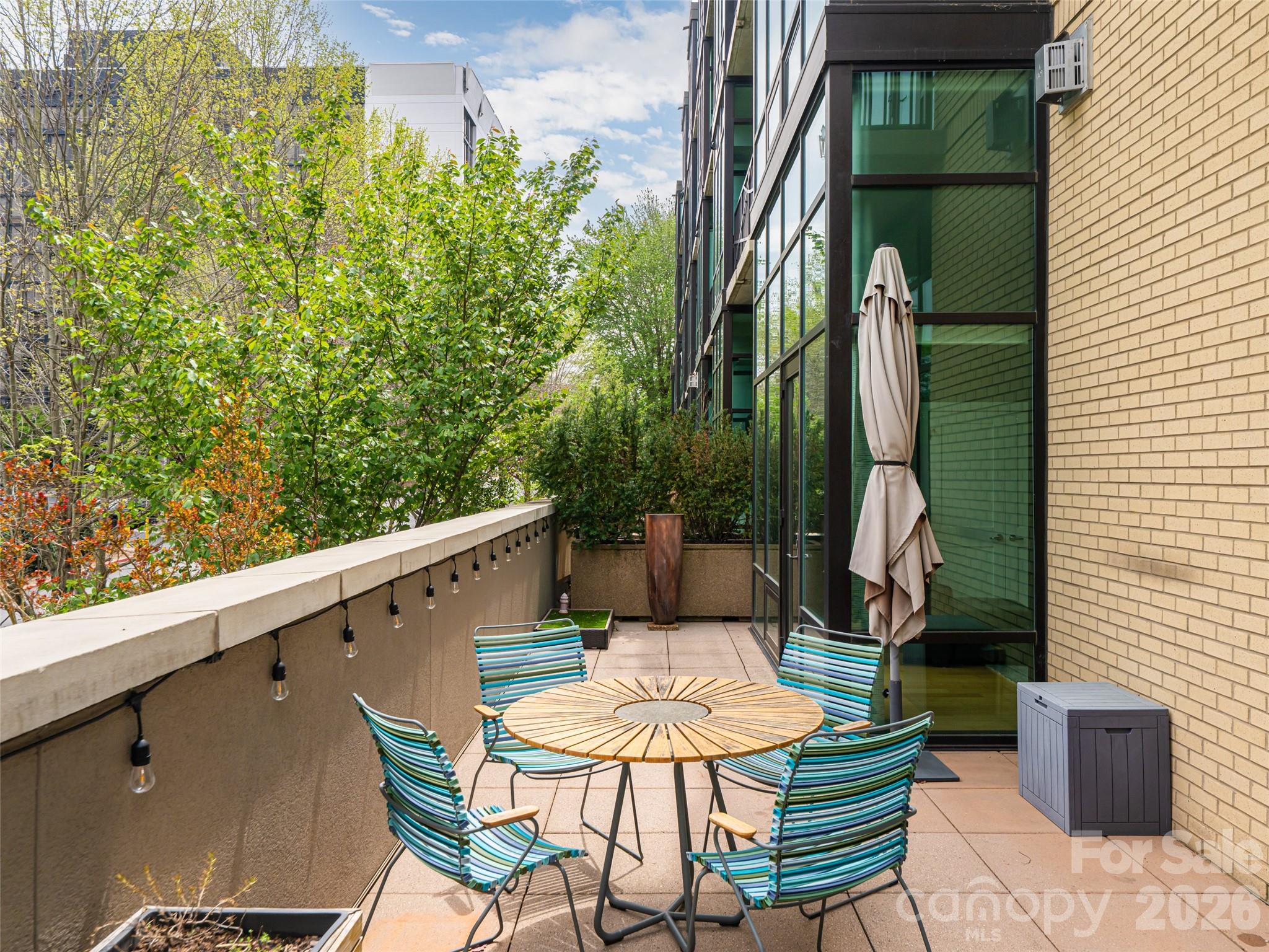 60 North Market - Residential