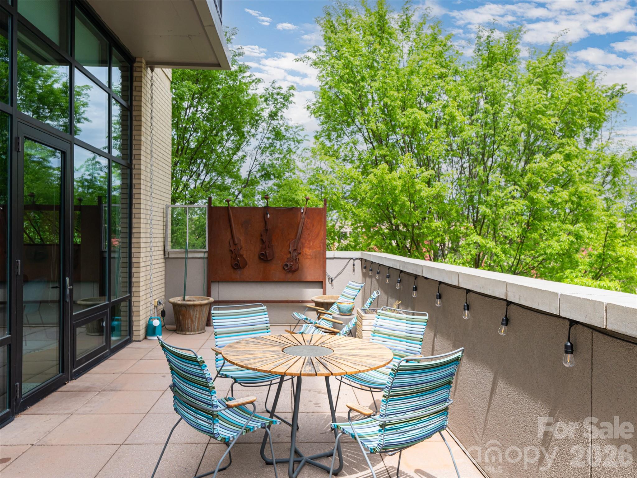 60 North Market - Residential