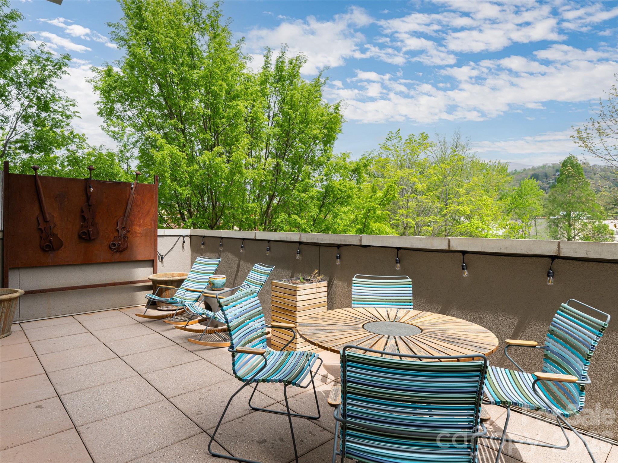 60 North Market - Residential