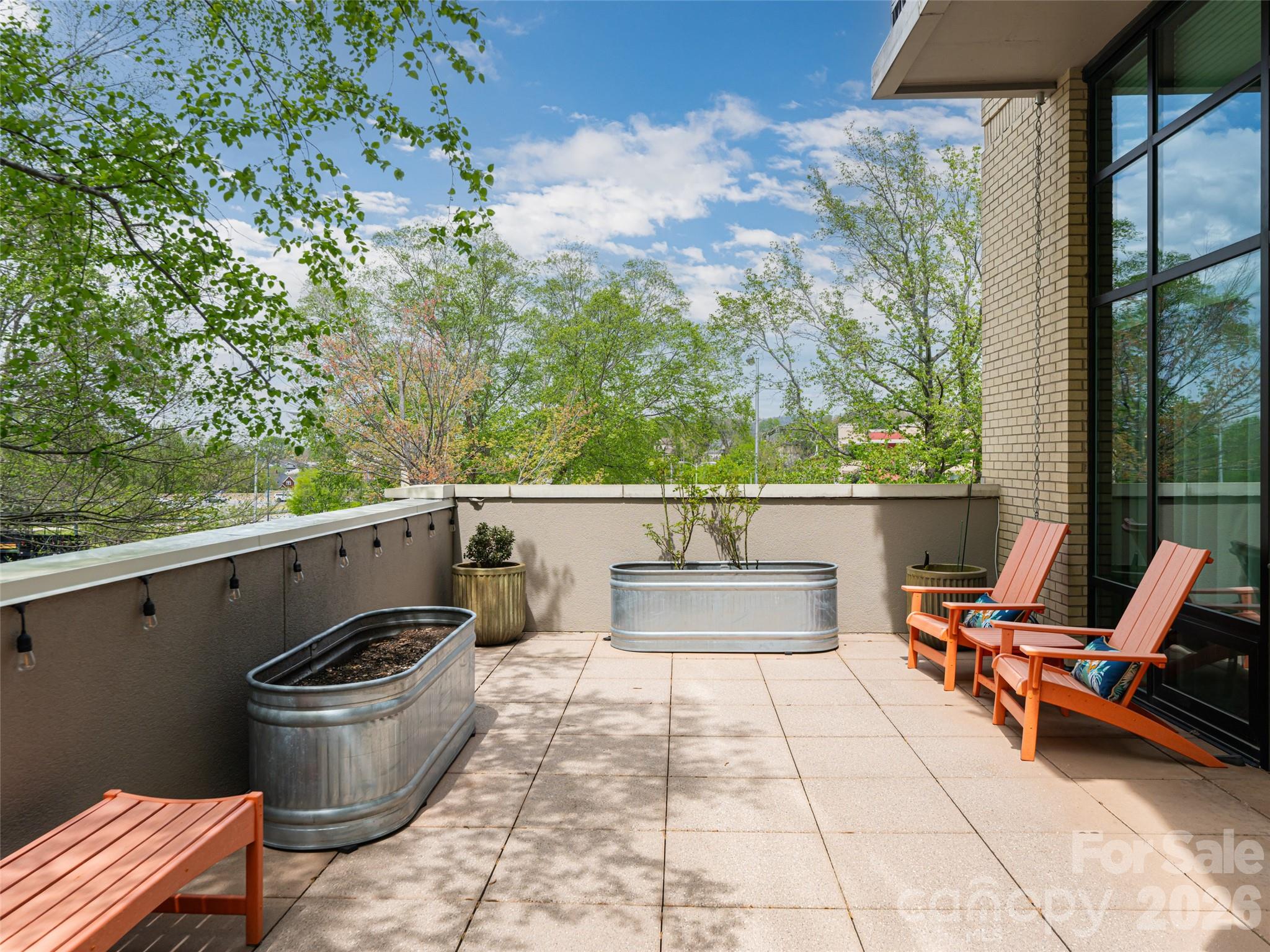 60 North Market - Residential