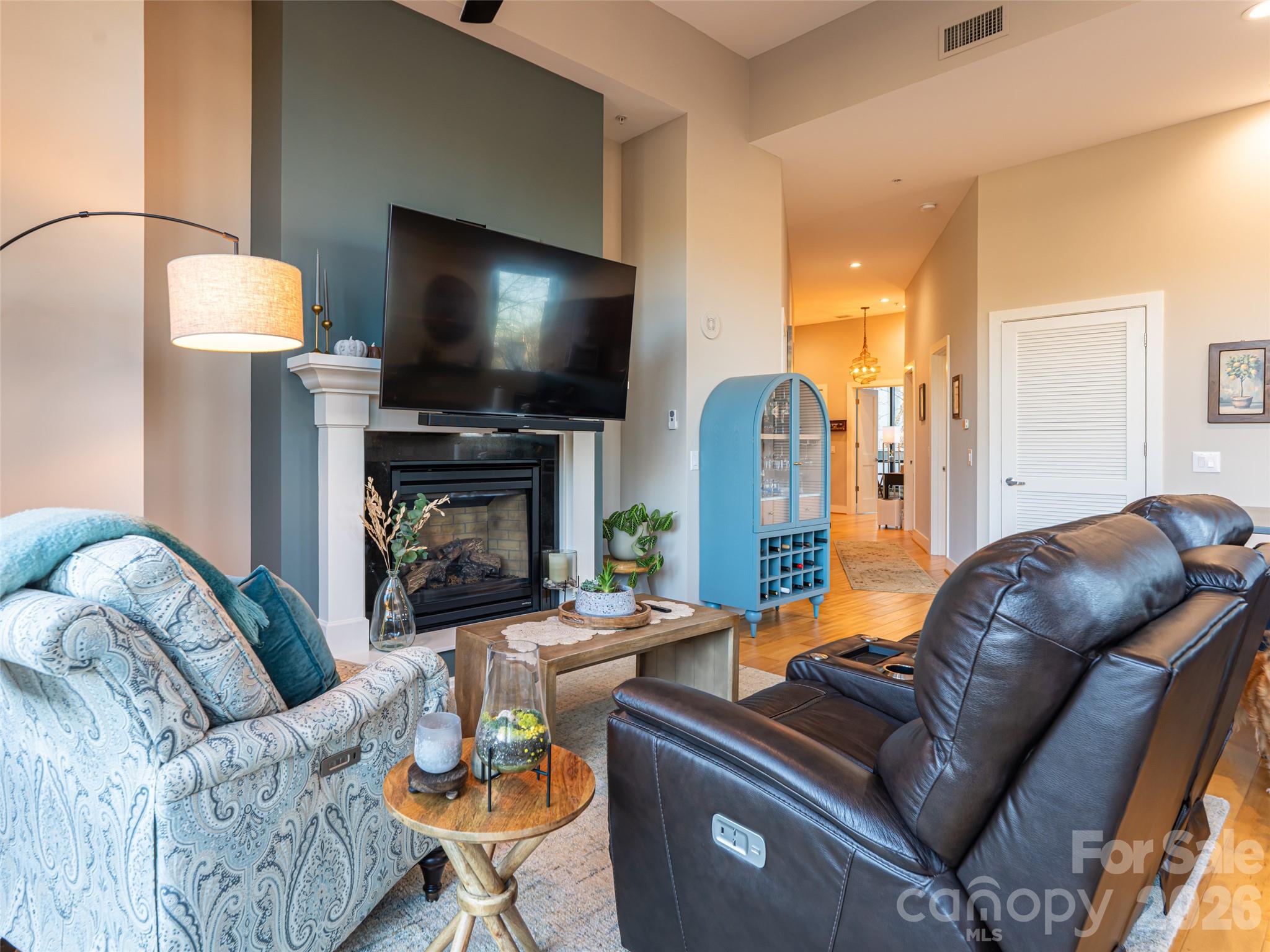 60 North Market - Residential