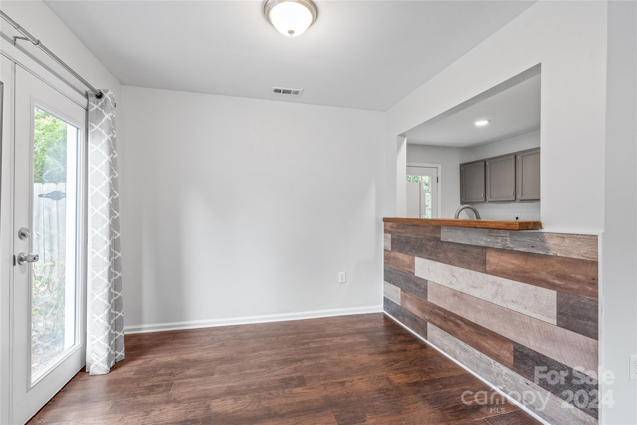 Old Oaks - Residential