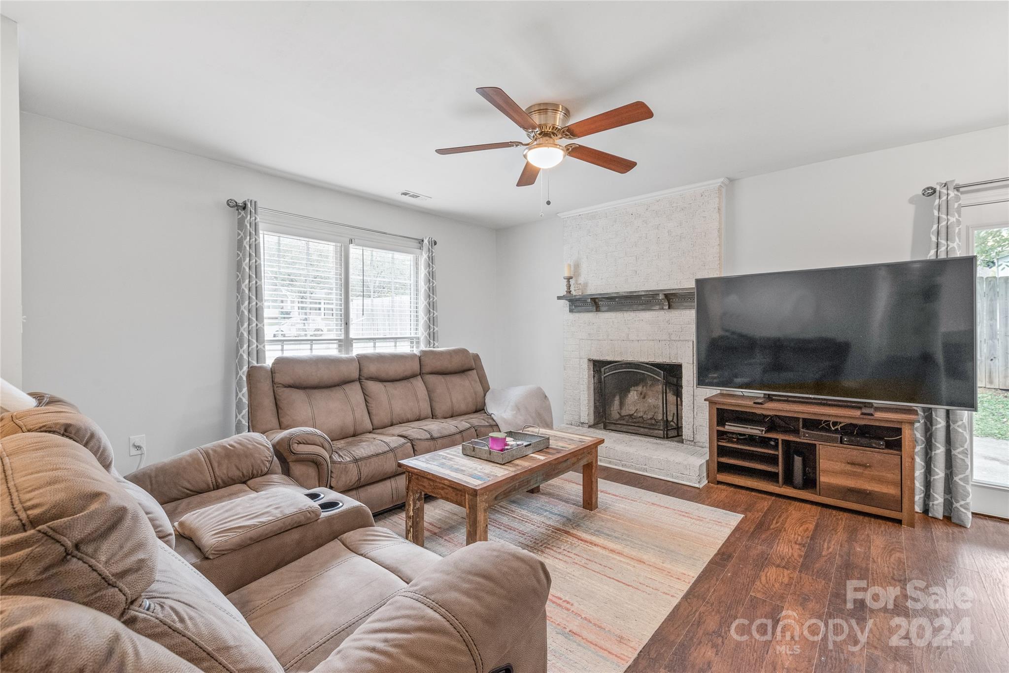 Old Oaks - Residential