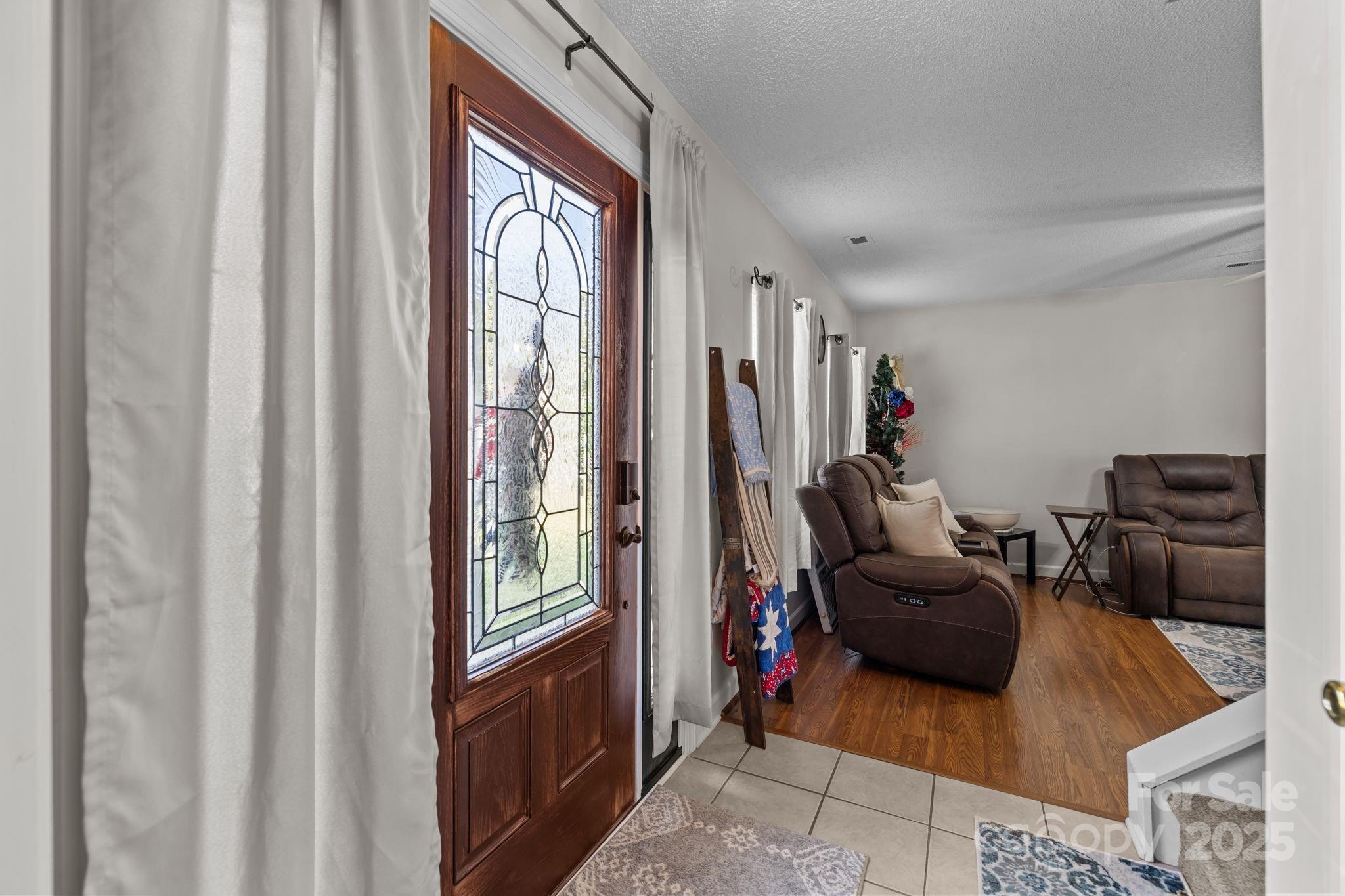 2113 Foster Court