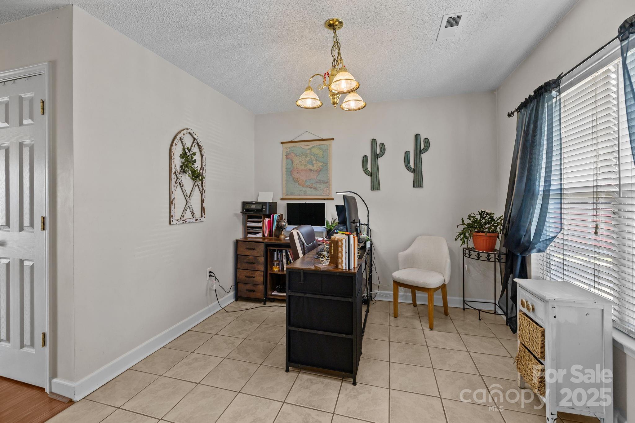 2113 Foster Court