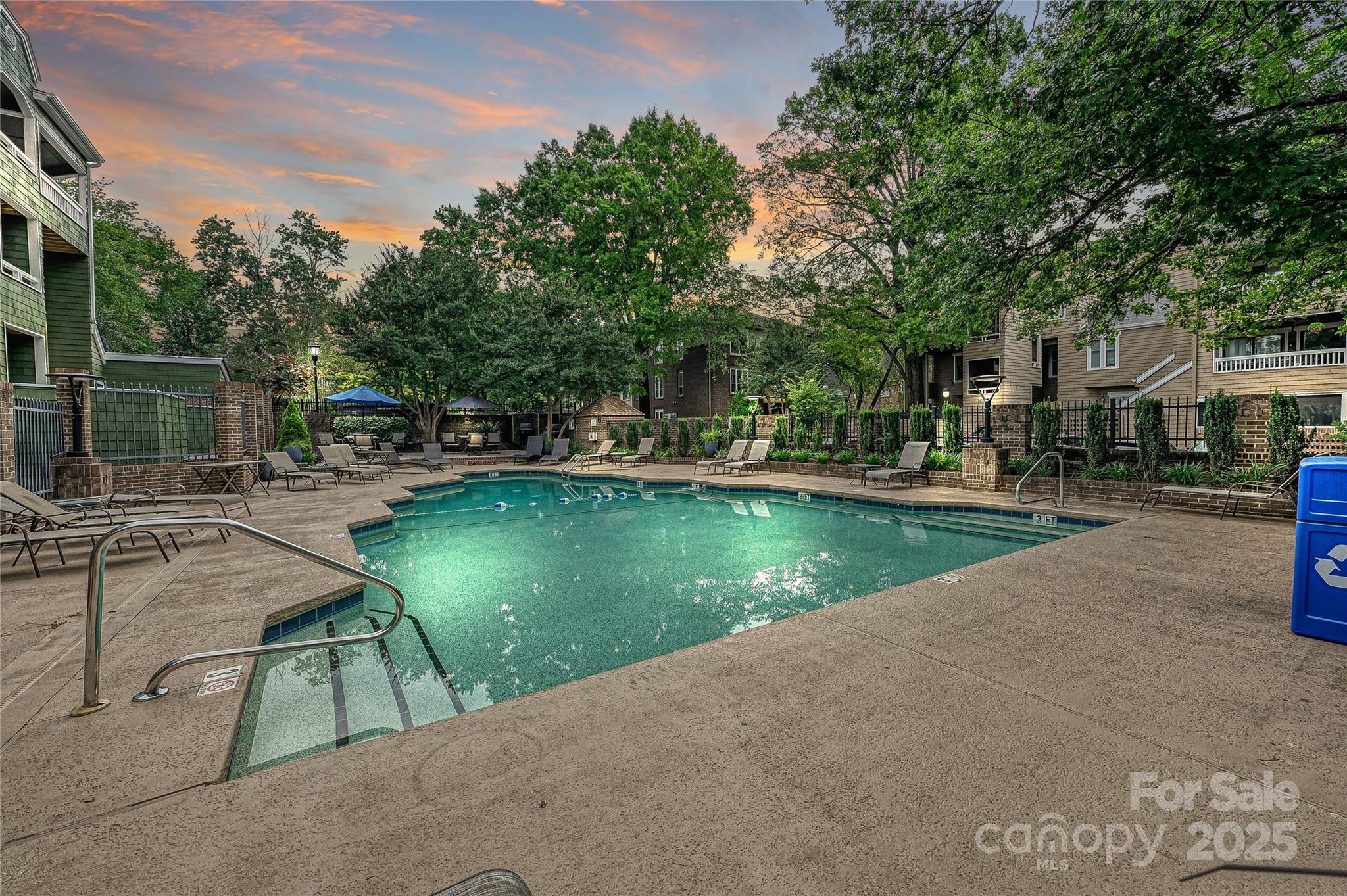 Springfield Square - Residential