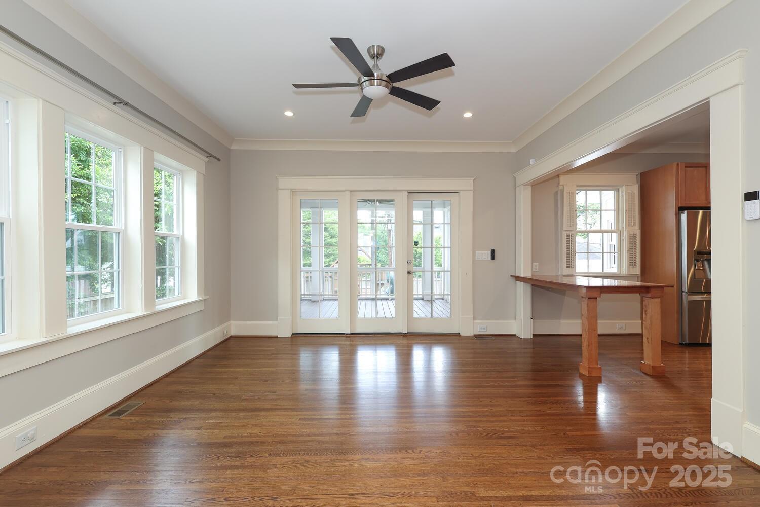 2015 Dilworth Road E