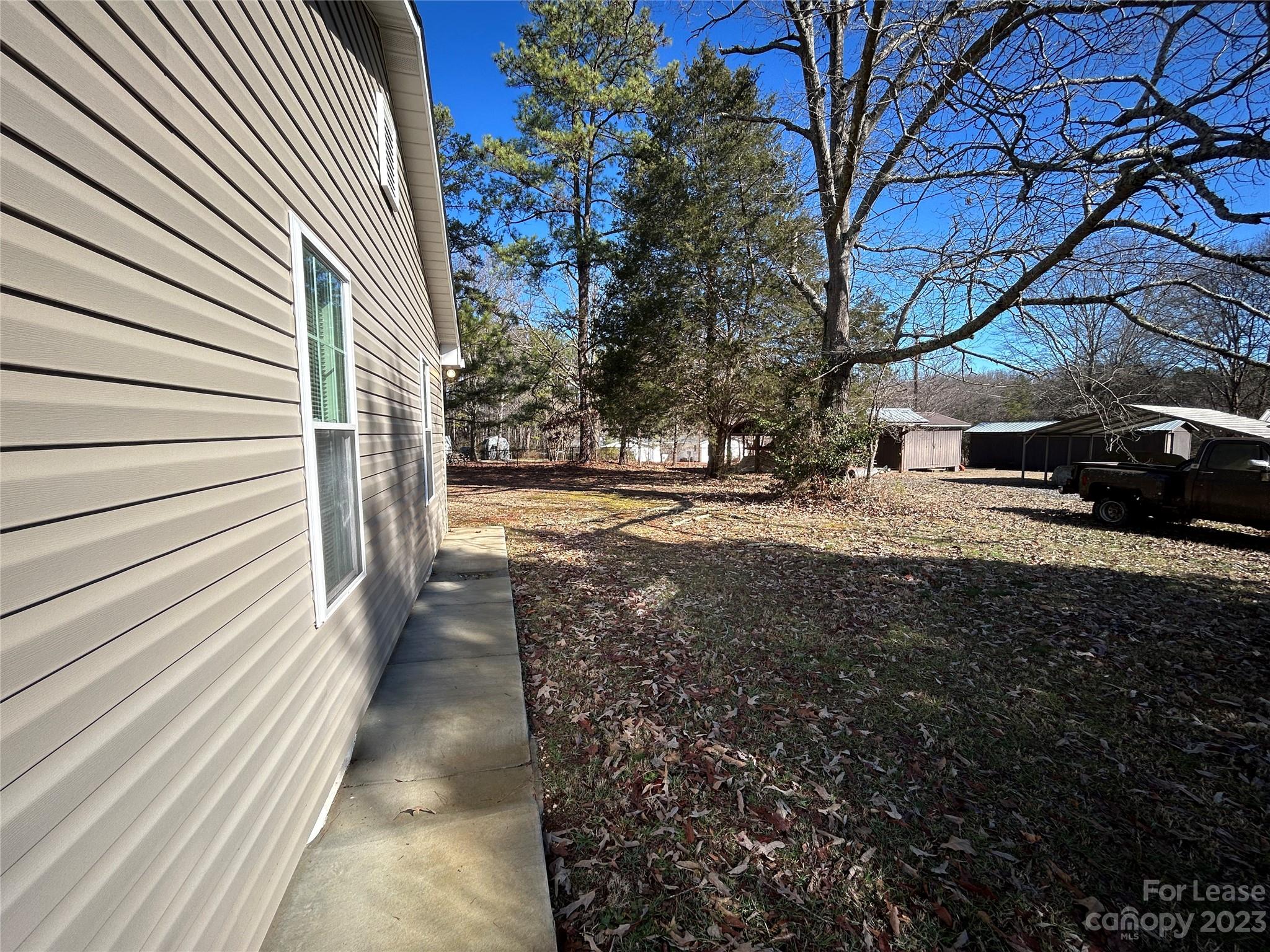 Parkwood Acres - Residential Lease