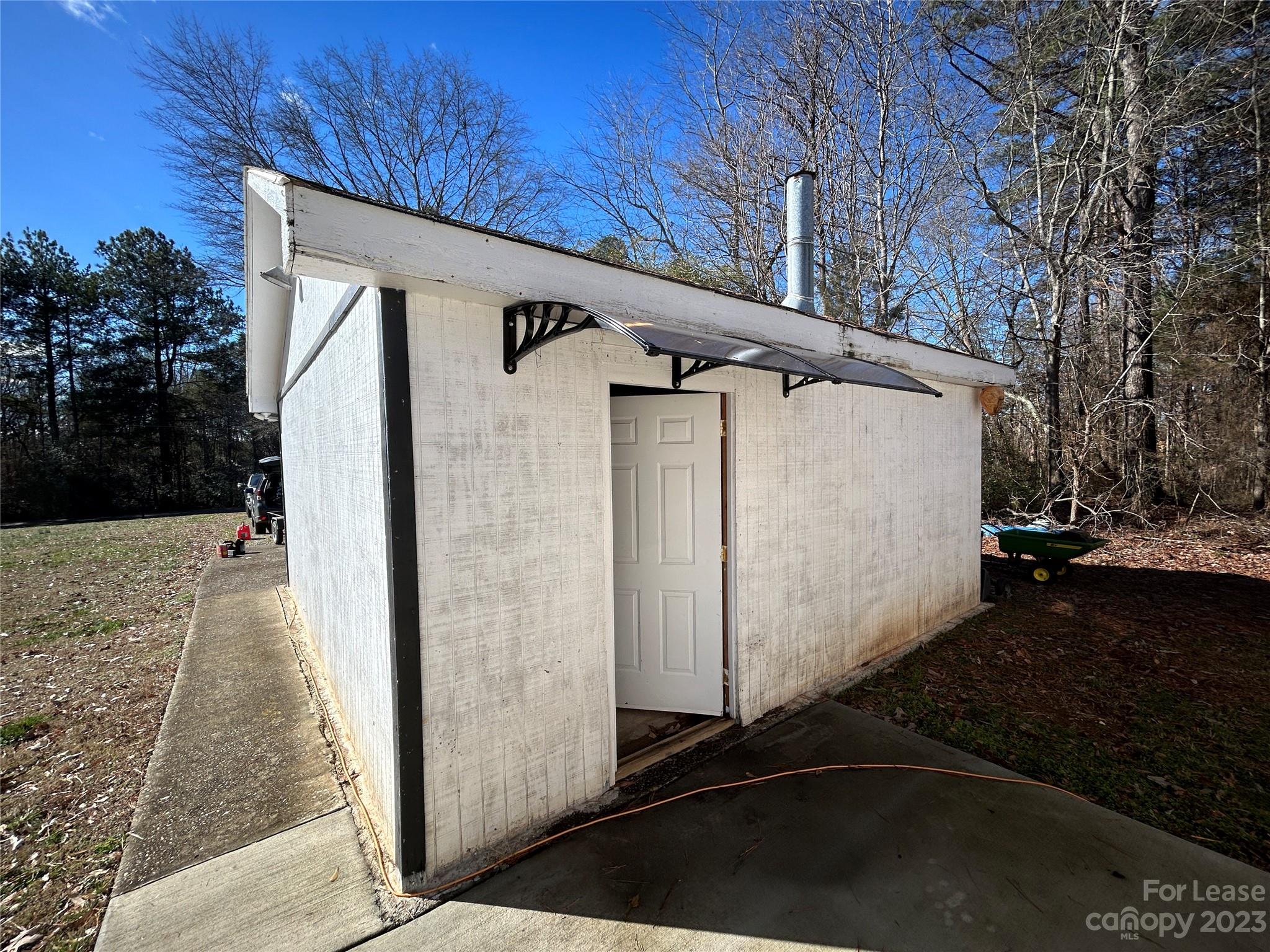 Parkwood Acres - Residential Lease