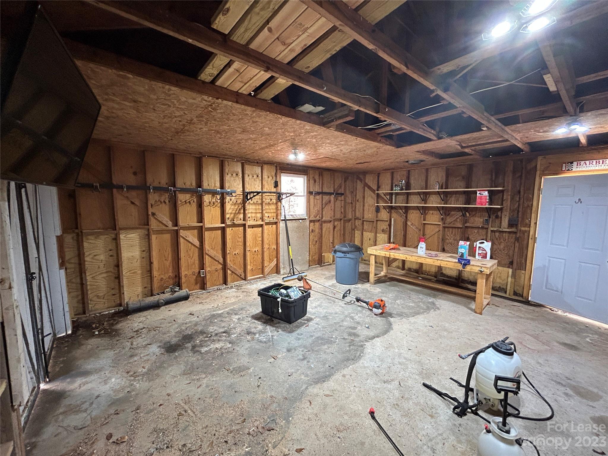 Parkwood Acres - Residential Lease