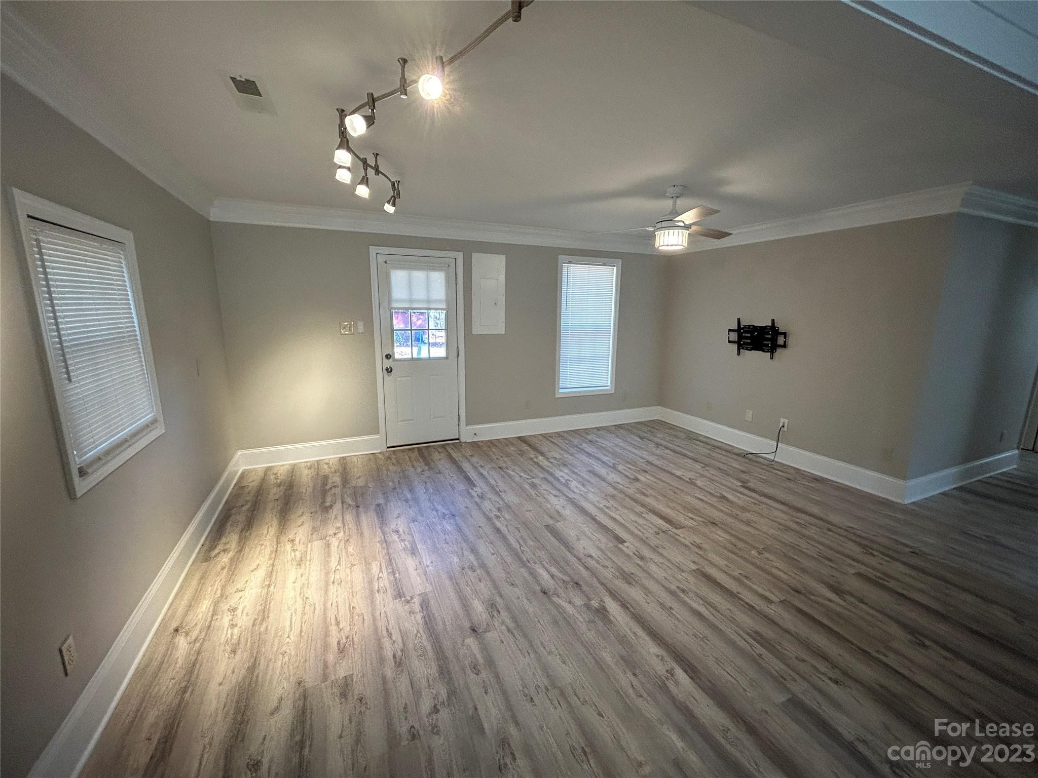 Parkwood Acres - Residential Lease