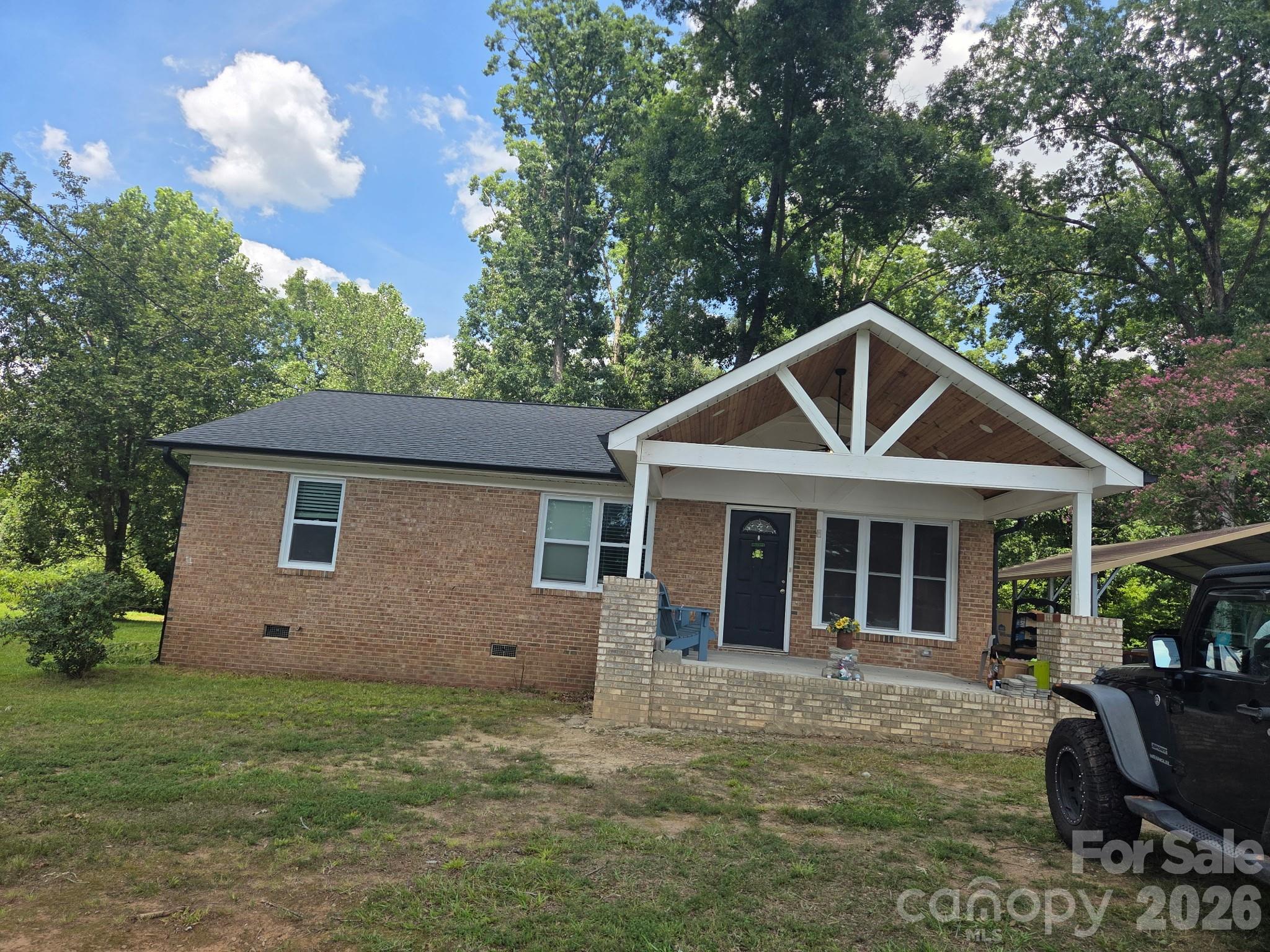 10226 HARWOOD Lane