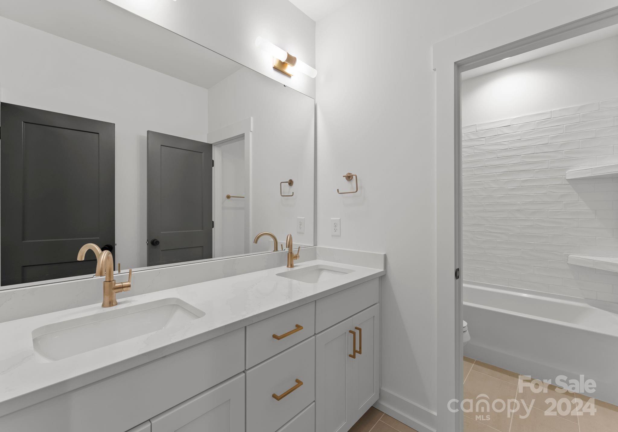 Villa Heights - Residential