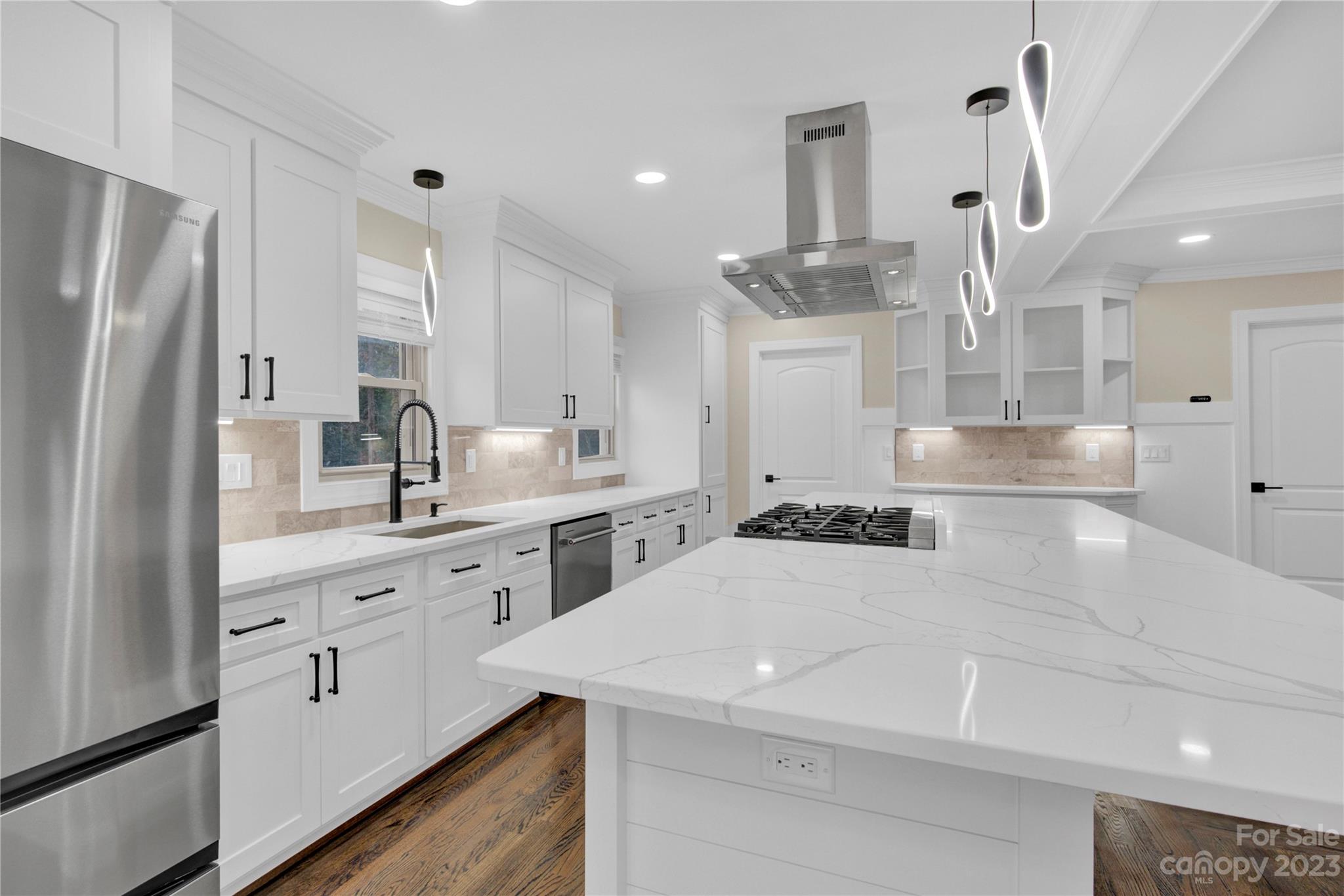 Merry Oaks - Residential