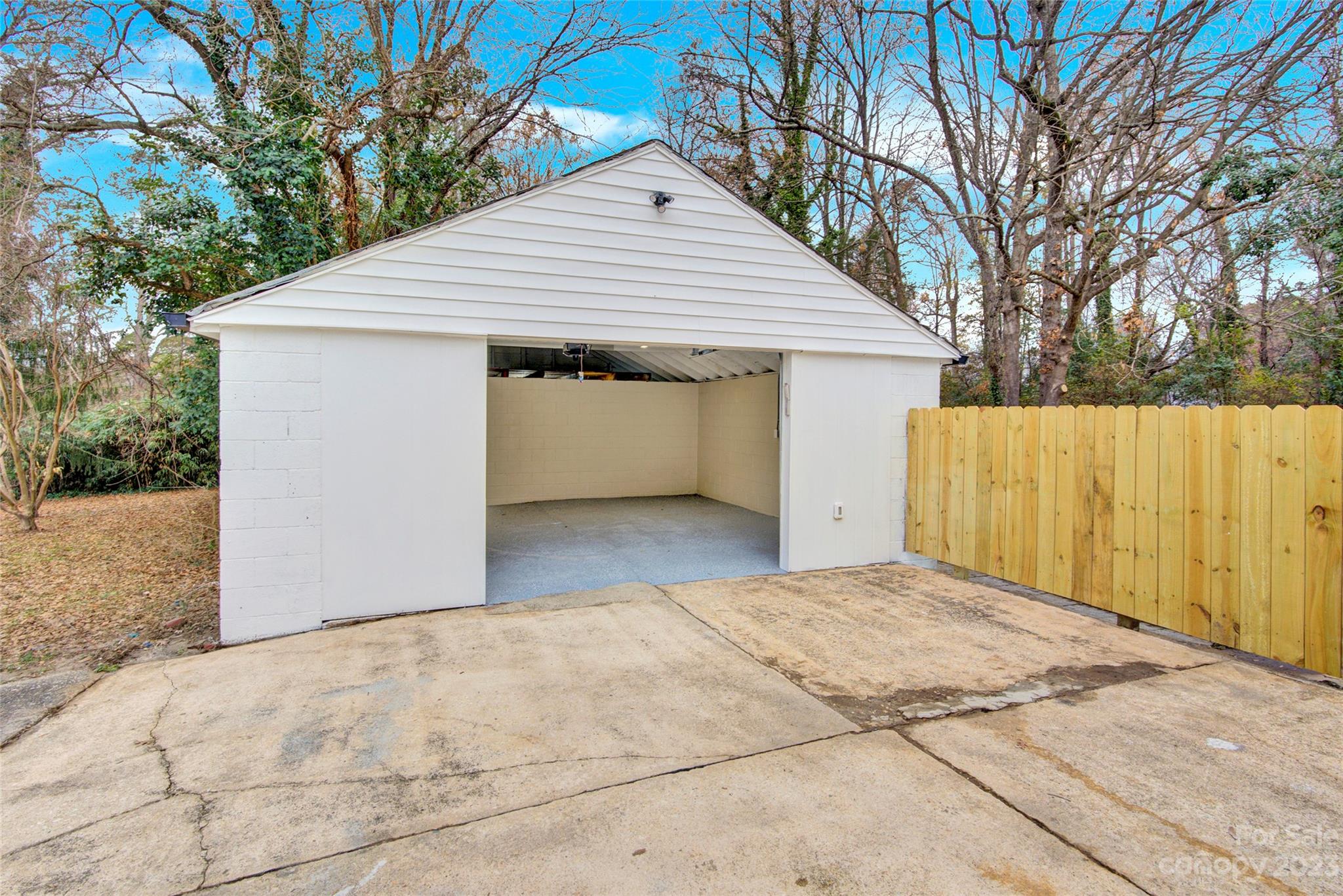 Merry Oaks - Residential
