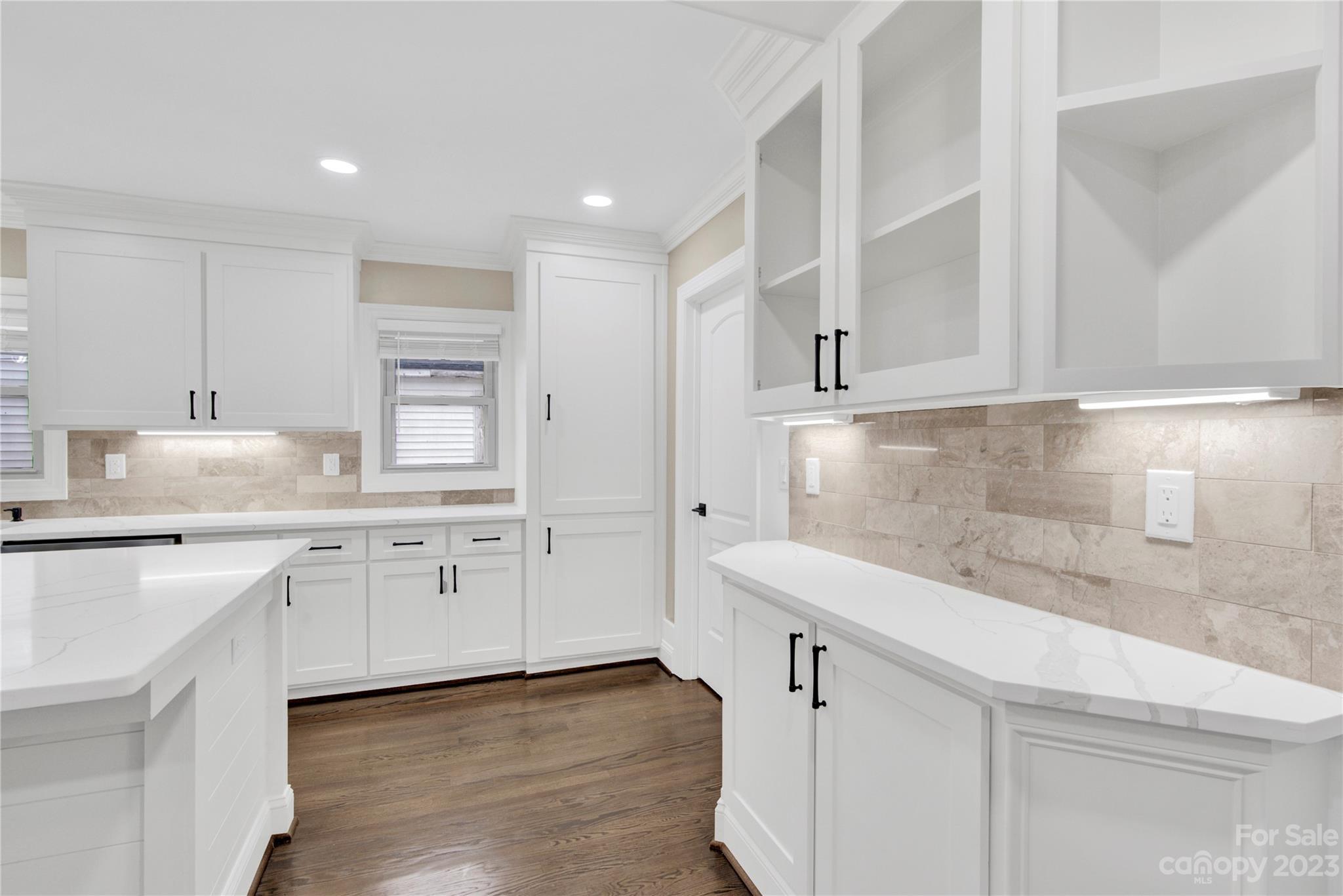 Merry Oaks - Residential