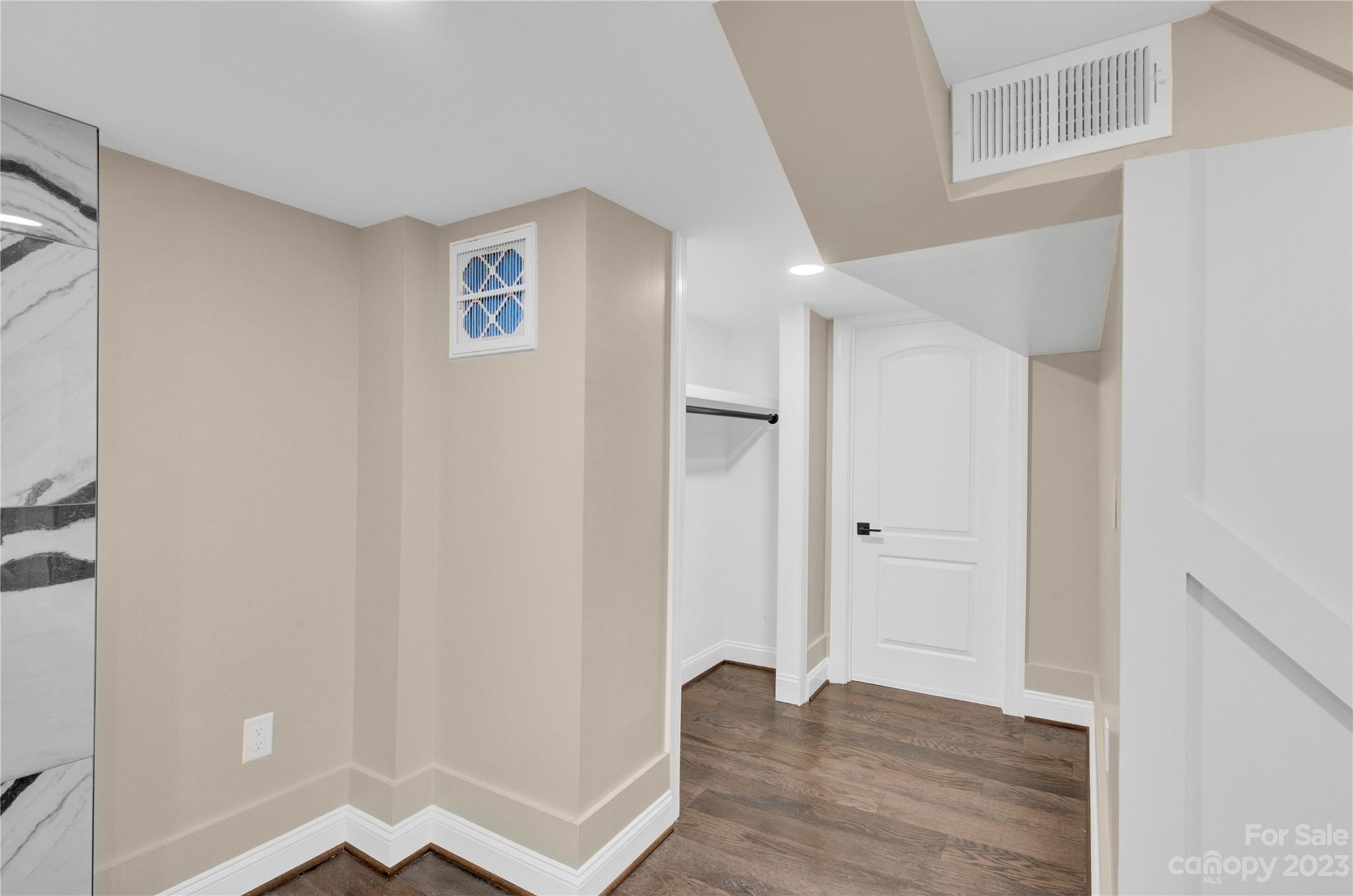 Merry Oaks - Residential